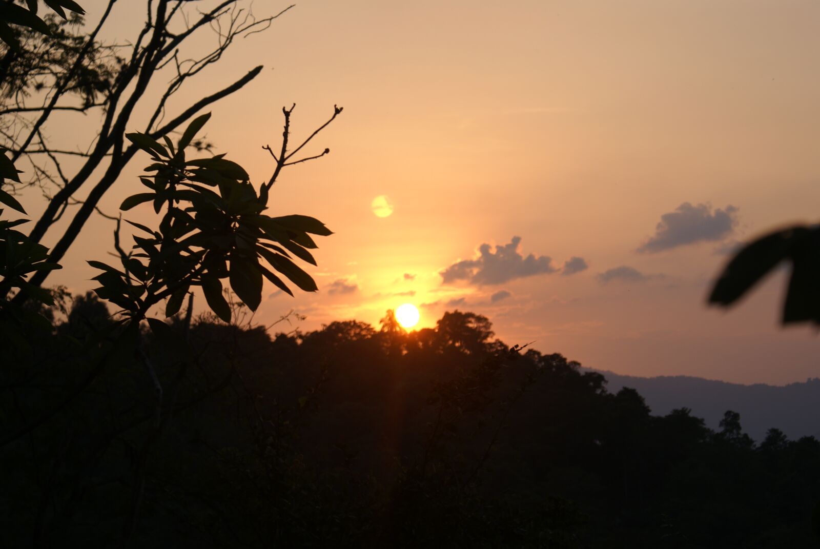 Sony Alpha DSLR-A100 sample photo. Lamesa, cundinamarca, sunset photography