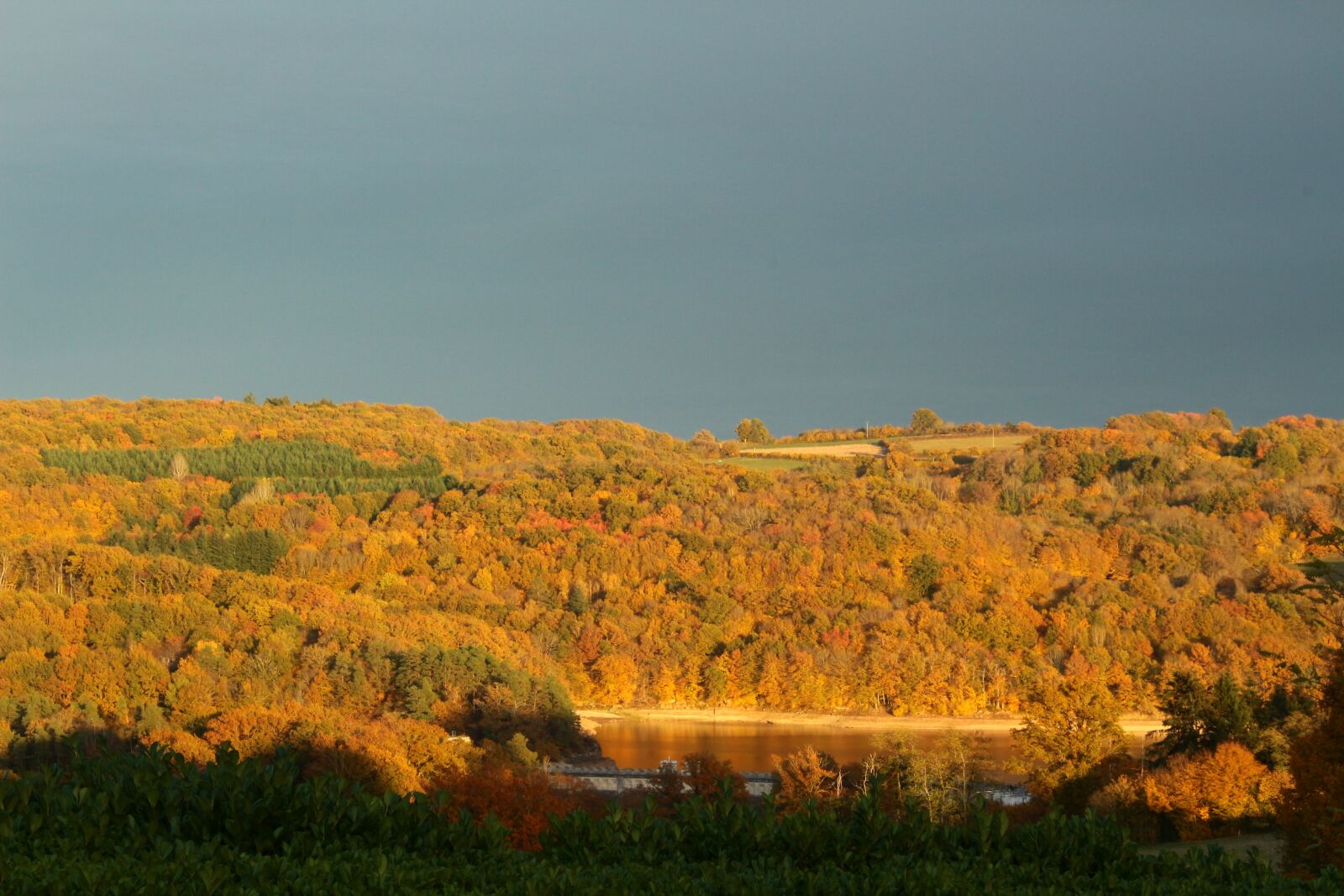 Canon EOS 100D (EOS Rebel SL1 / EOS Kiss X7) sample photo. Fall, landscape, nature photography