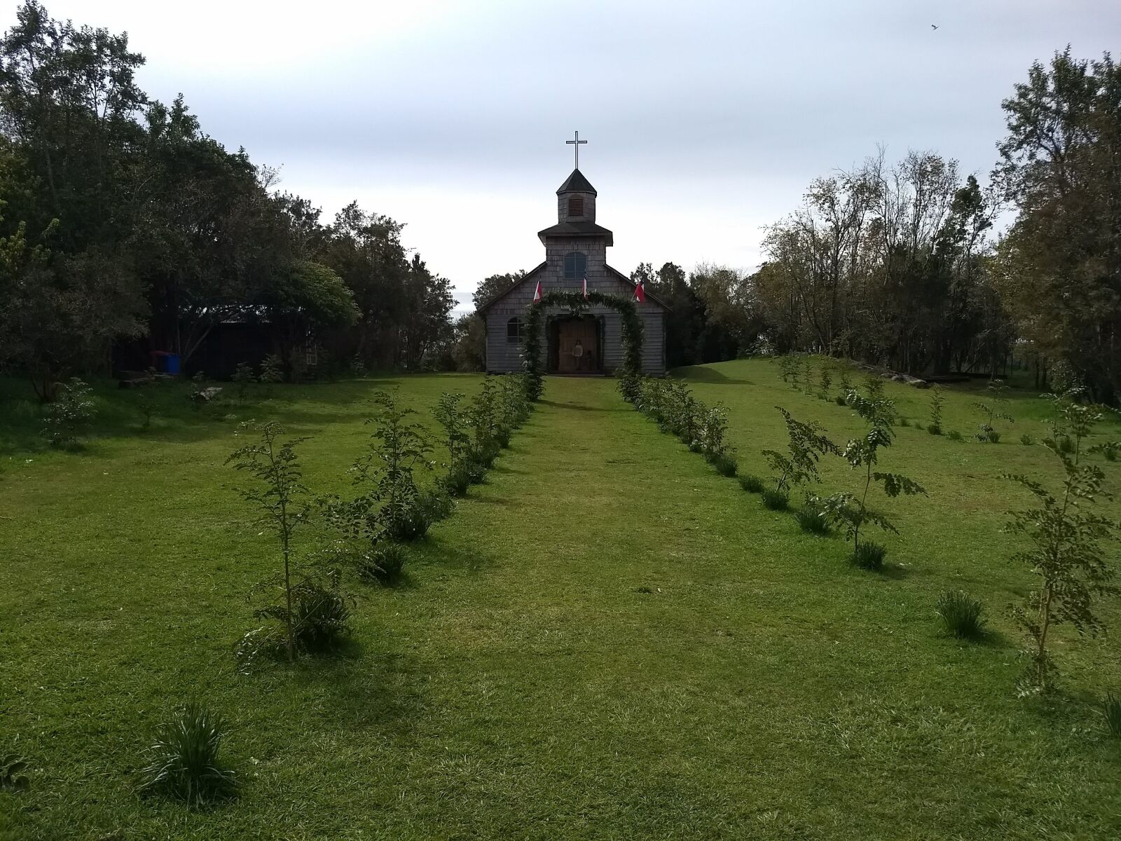 Motorola Moto G (5) Plus sample photo. Church, island, architecture photography
