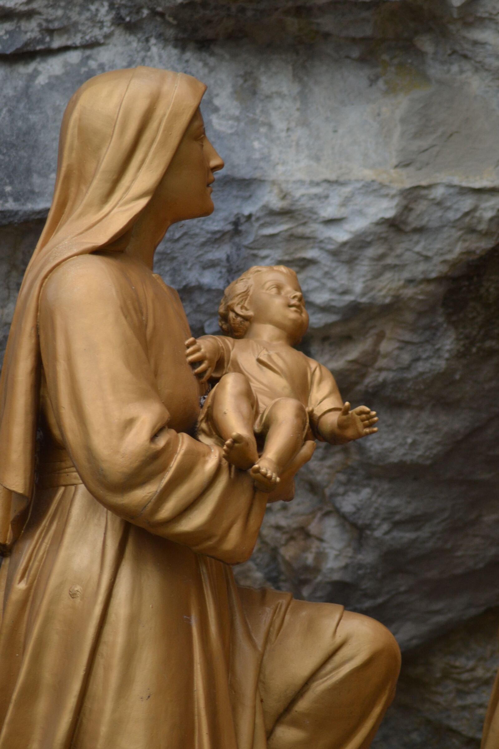 Nikon D3100 sample photo. Statue, woman, baby photography