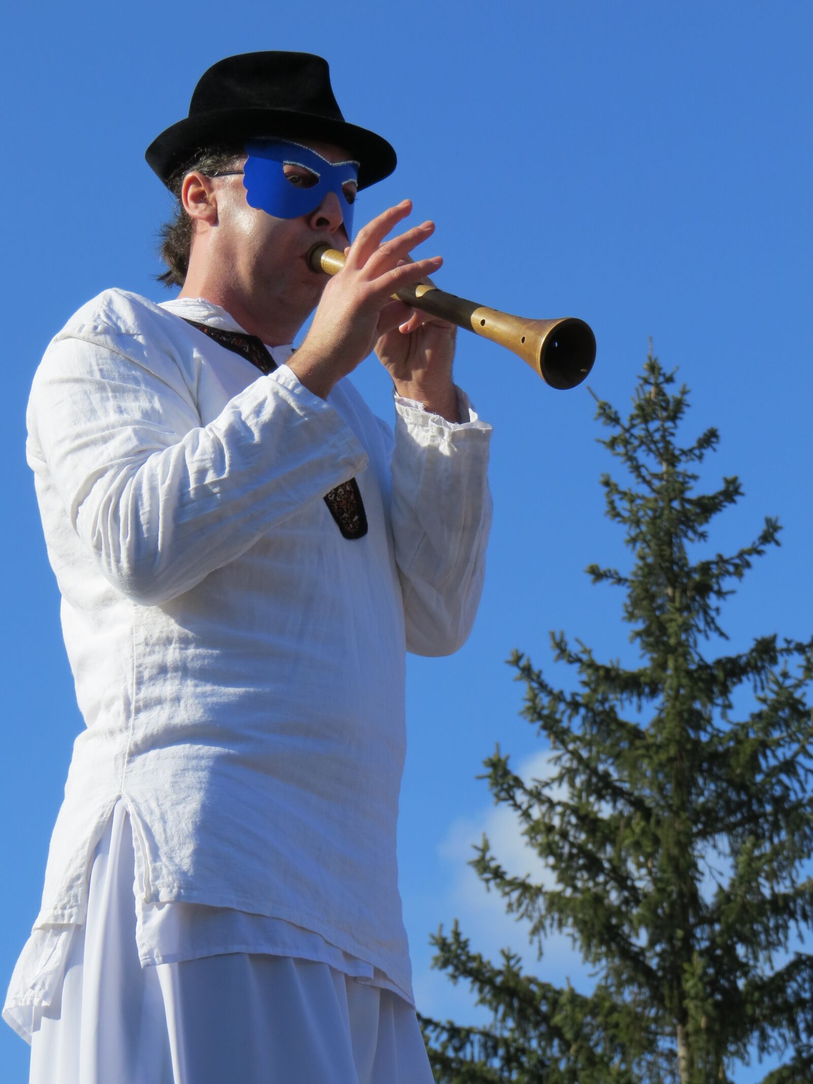 Canon PowerShot SX50 HS sample photo. Bagpipe in turkish, carnival photography