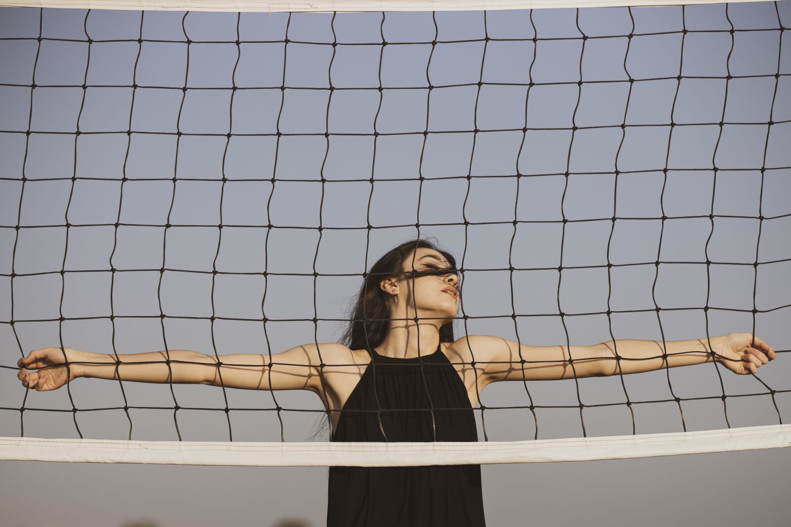 Canon RF 85mm F1.2L USM sample photo. Woman, pose, model photography