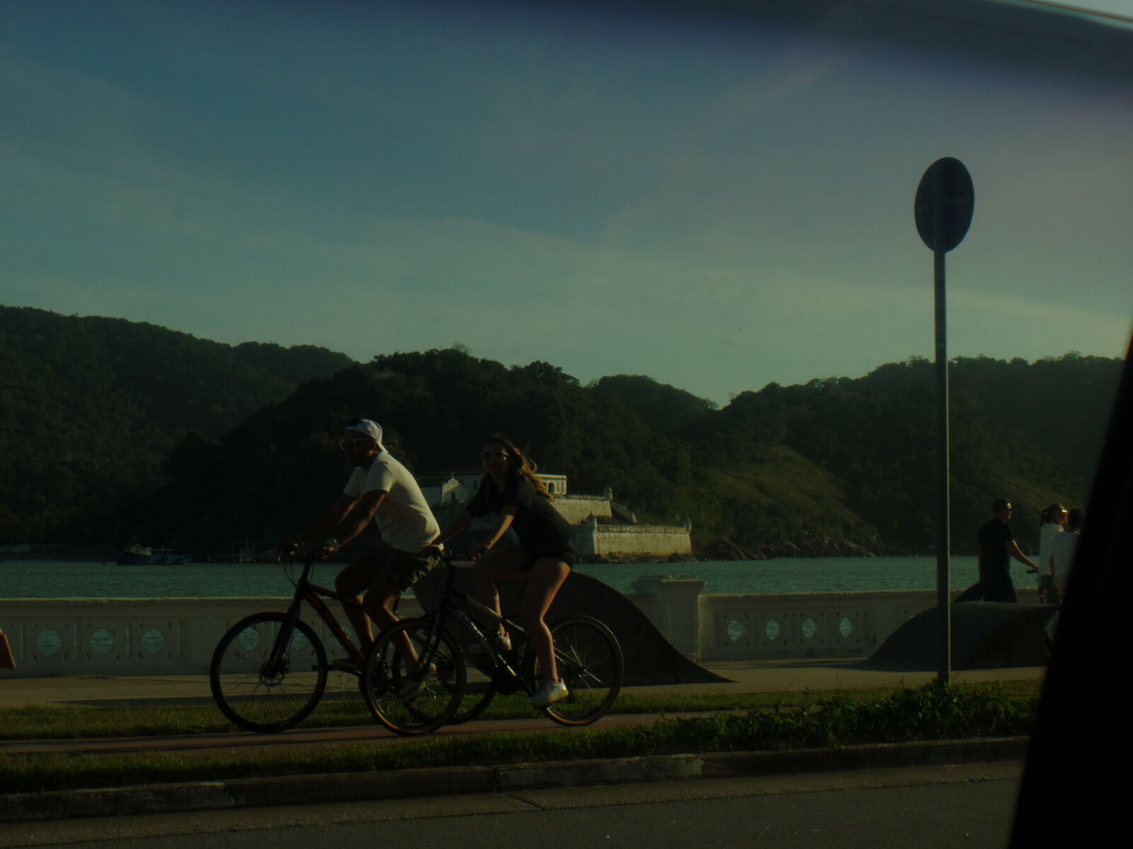Samsung WB350F/WB351F/WB352F sample photo