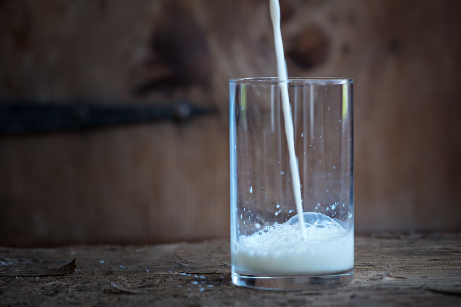 Nikon D750 sample photo. Glass, milk, white photography