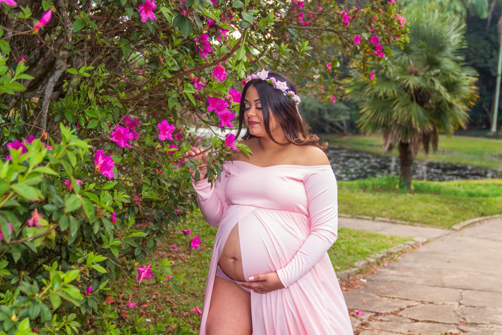 Canon EOS 700D (EOS Rebel T5i / EOS Kiss X7i) sample photo. Pregnant, woman, maternity photography