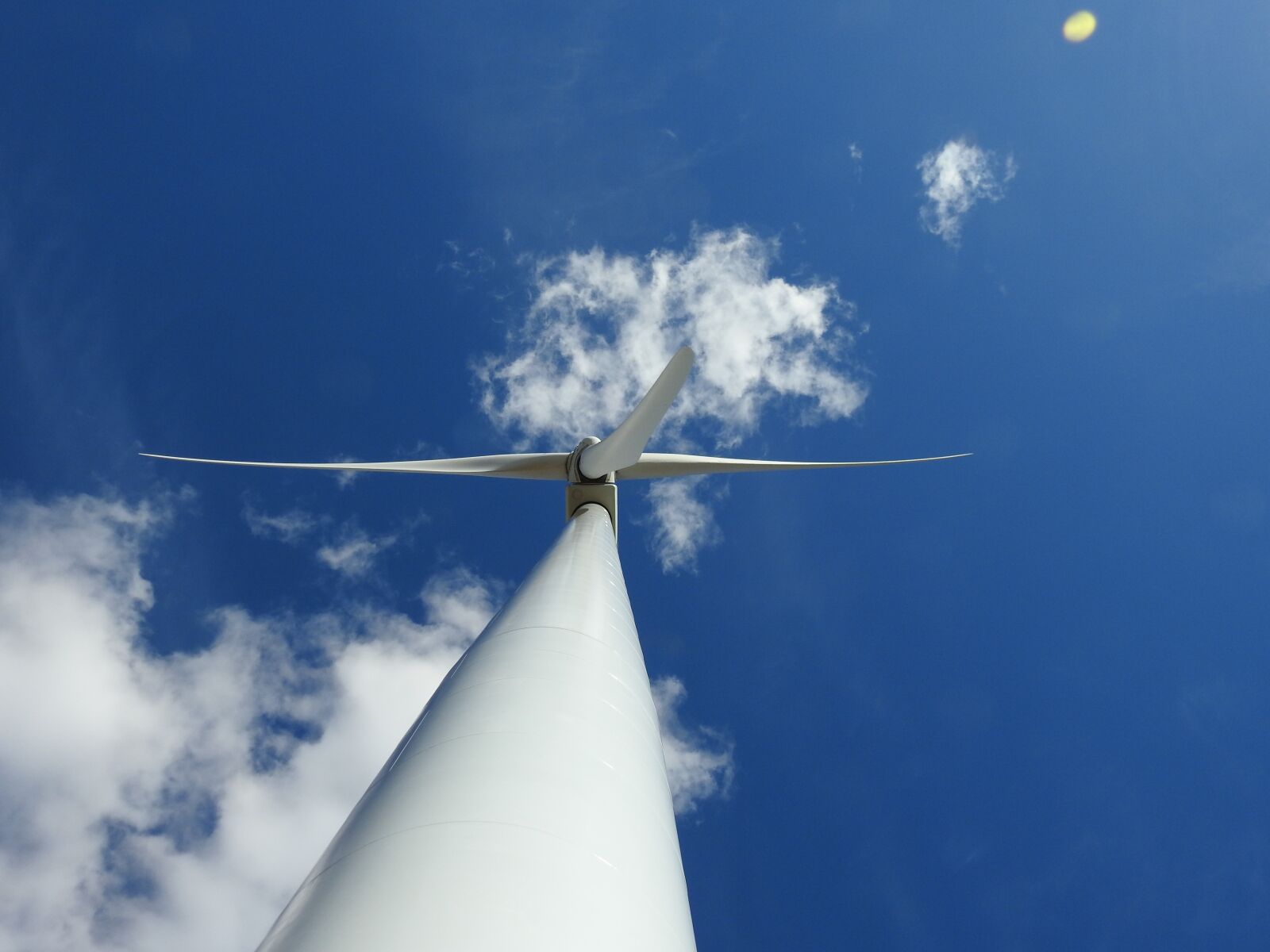 Nikon Coolpix P900 sample photo. Turbine, wind power, outdoors photography