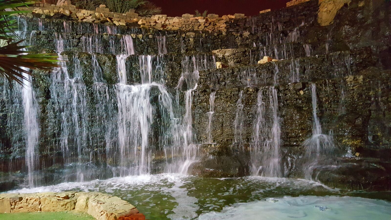 Samsung Galaxy Note5 sample photo. Water, fall photography