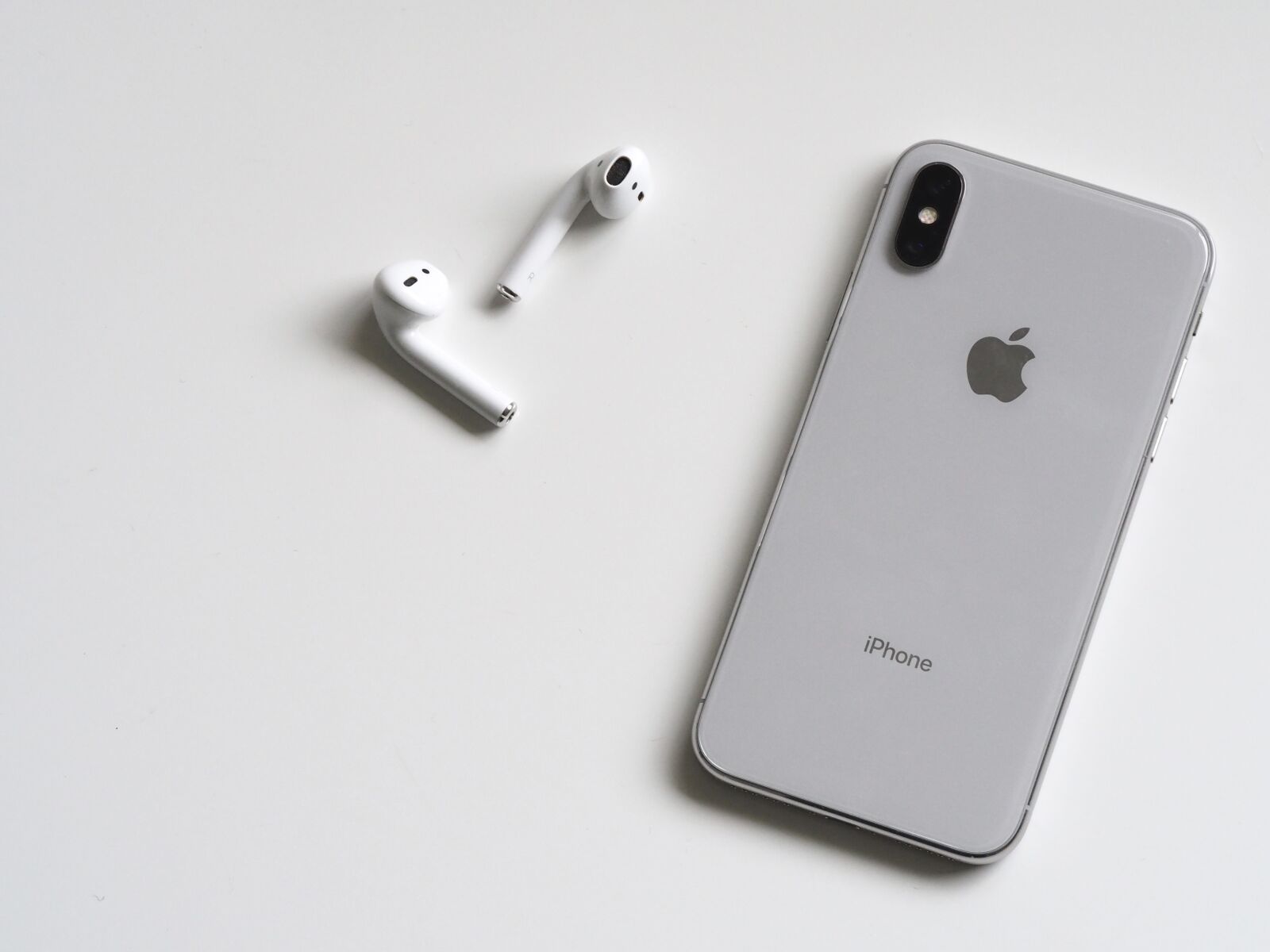 Olympus OM-D E-M10 II sample photo. Technology, iphone x, iphone photography