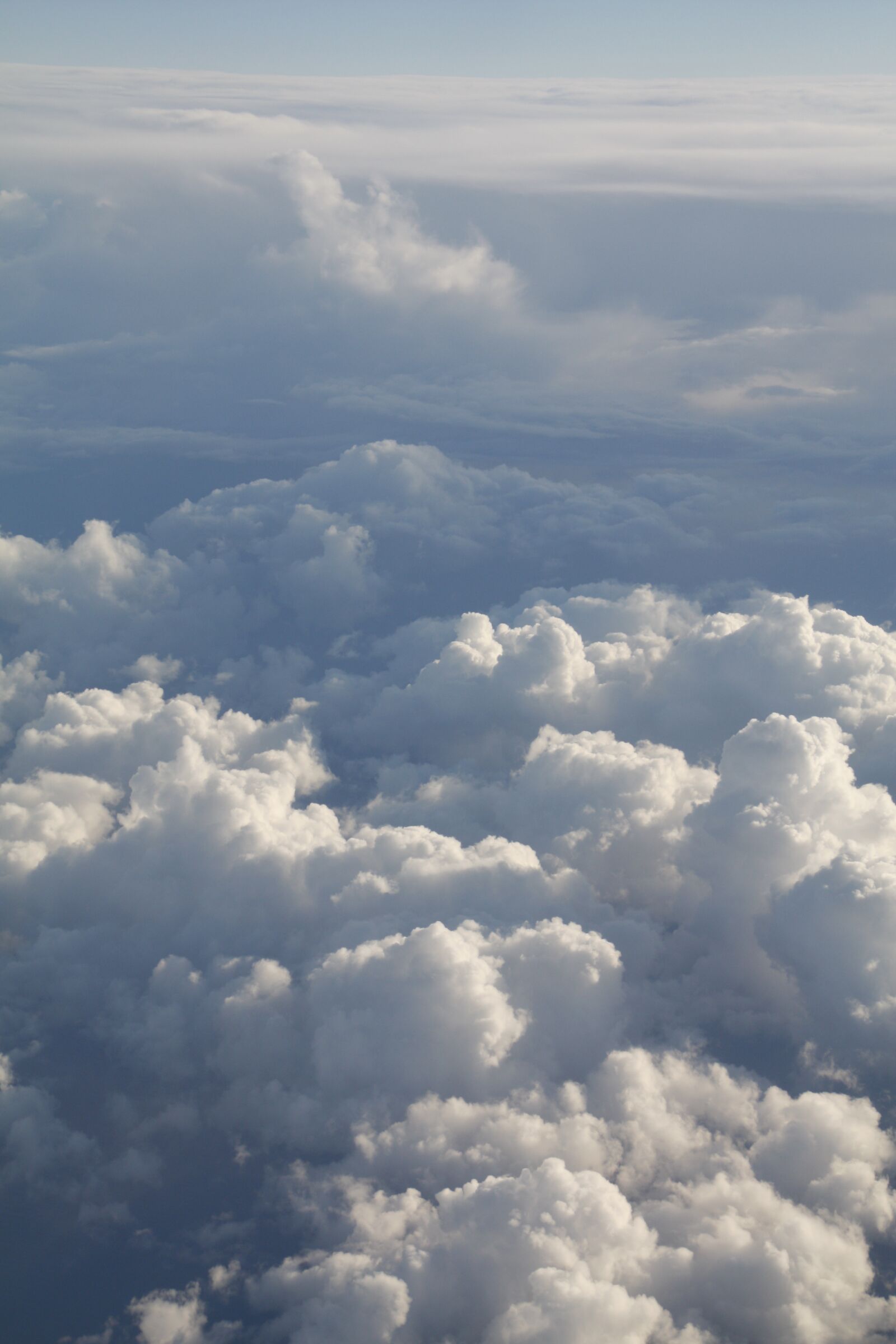 Canon EOS 450D (EOS Rebel XSi / EOS Kiss X2) sample photo. Sky, clouds, air photography