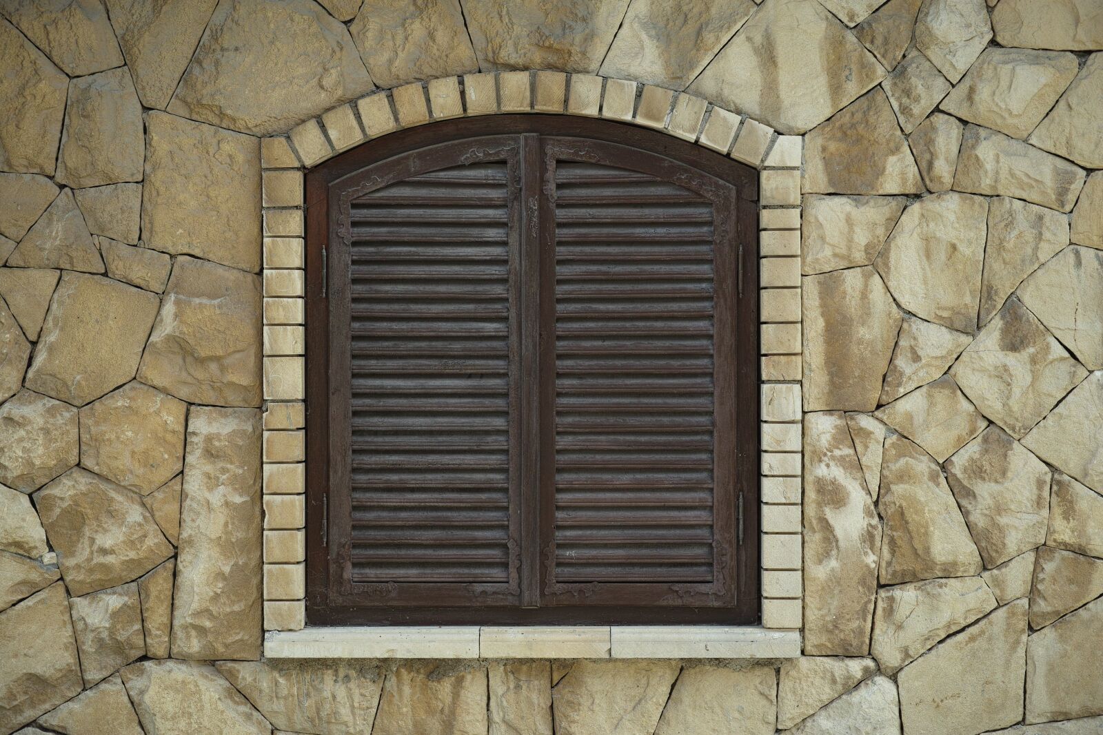 Sigma DP3 Merrill sample photo. Window, old, stone photography