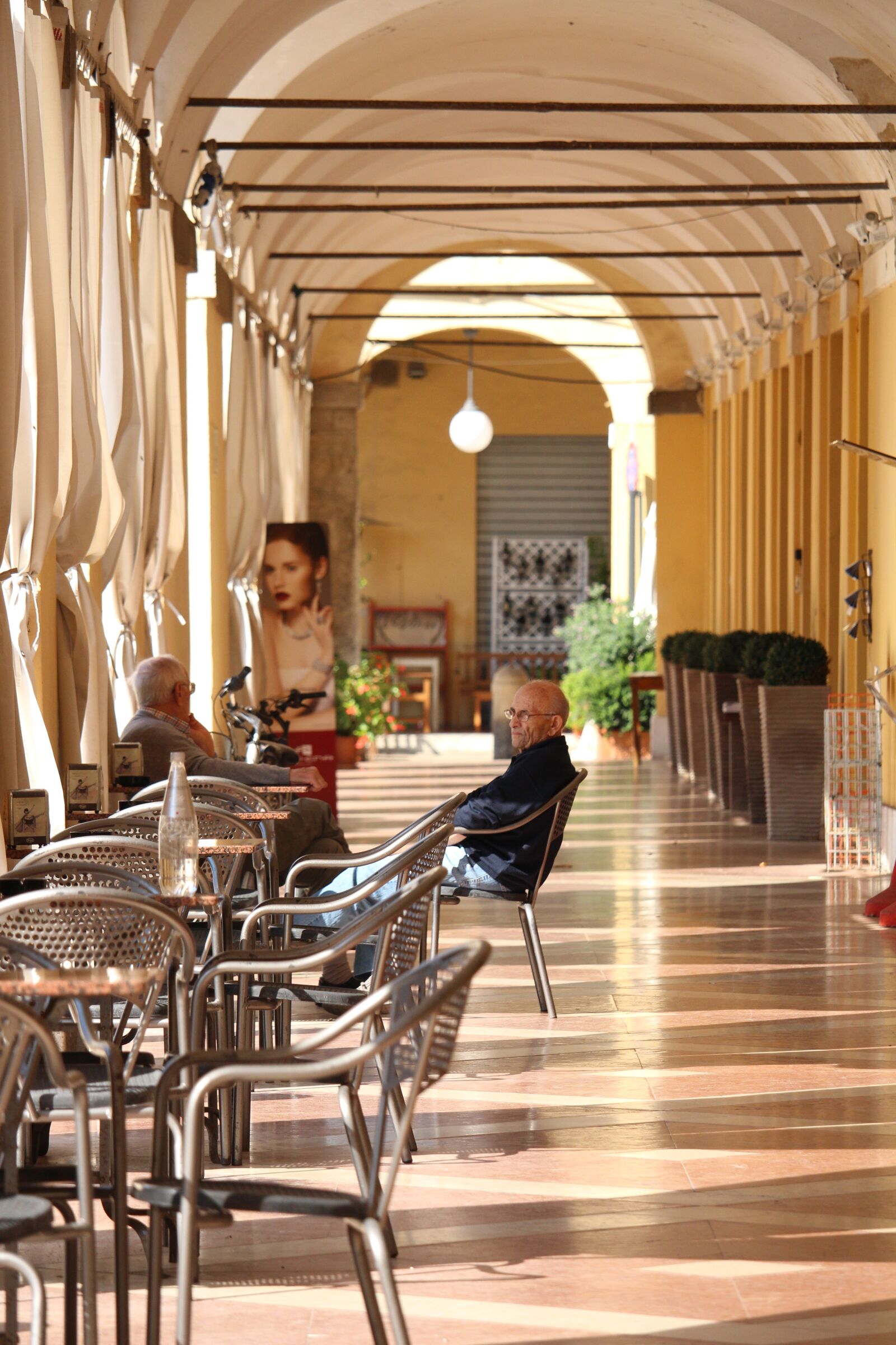 Canon EF-S 55-250mm F4-5.6 IS STM sample photo. Italy, cervia, city centre photography