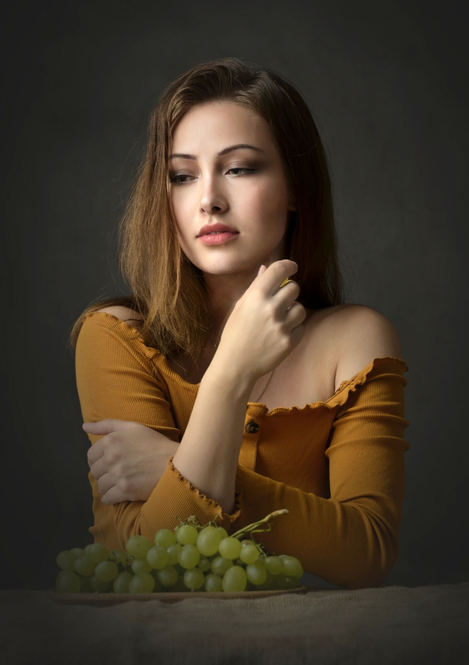 Nikon D7000 sample photo. Girl, grapes, beauty photography