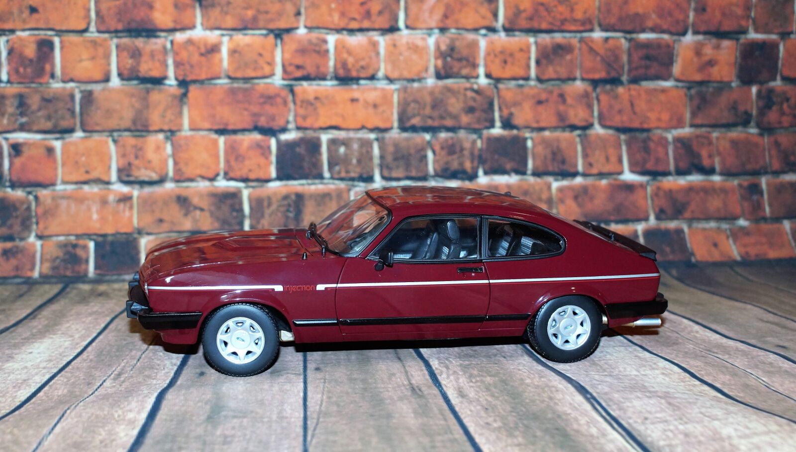 Sony DT 18-70mm F3.5-5.6 sample photo. Model car, ford, capri photography
