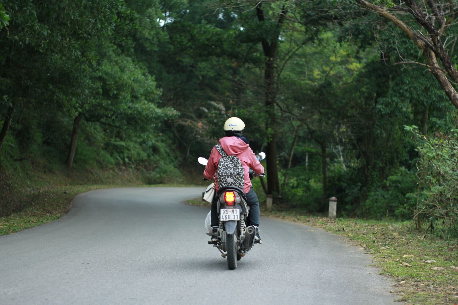 Canon EOS 60D sample photo. Human, motorbike, travel photography