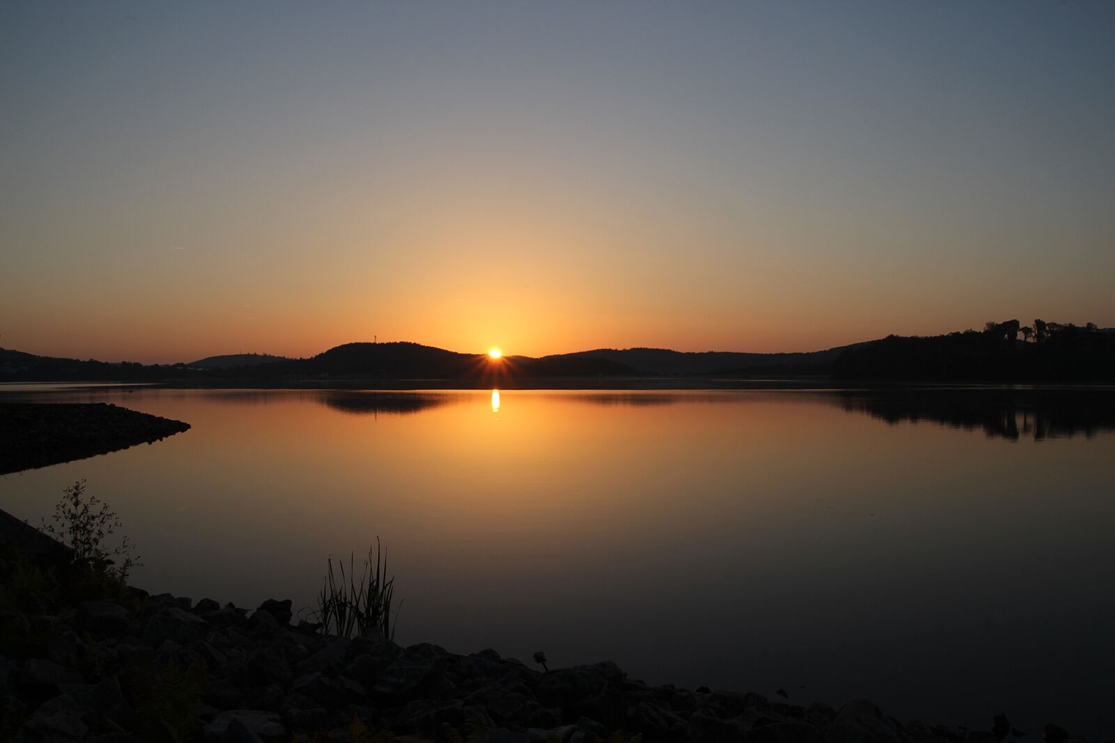 Canon EOS 700D (EOS Rebel T5i / EOS Kiss X7i) sample photo. Summer evening, bostalsee silence photography