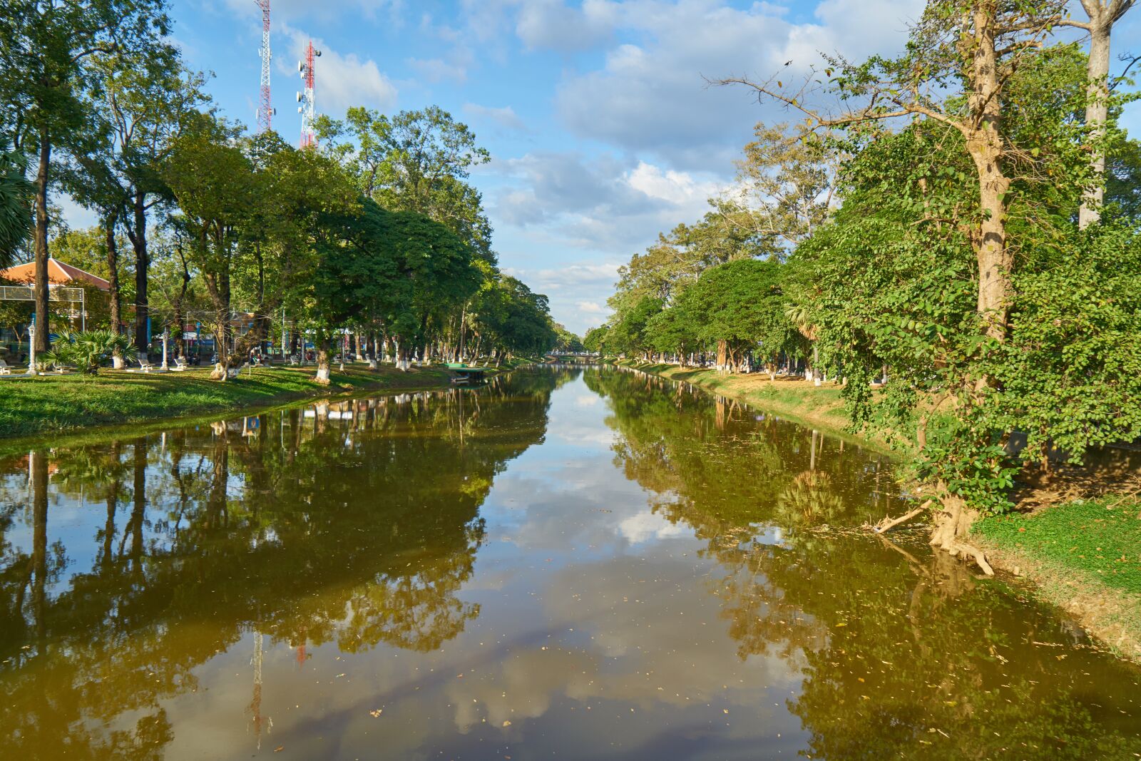 Sony a7R II sample photo. River, green, flowing water photography