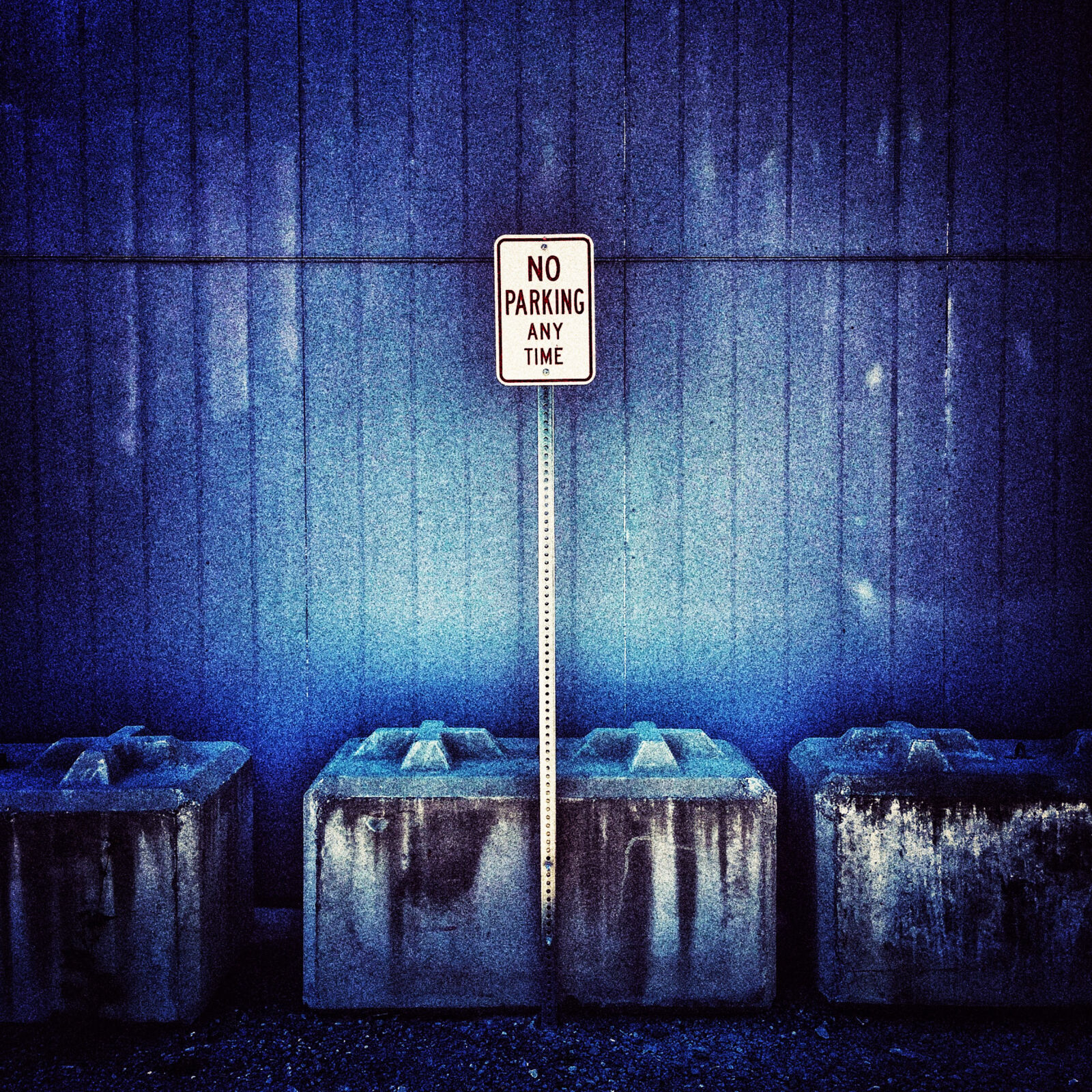 iPhone 6 Plus back camera 4.15mm f/2.2 sample photo. Blue, grain, no, parking photography