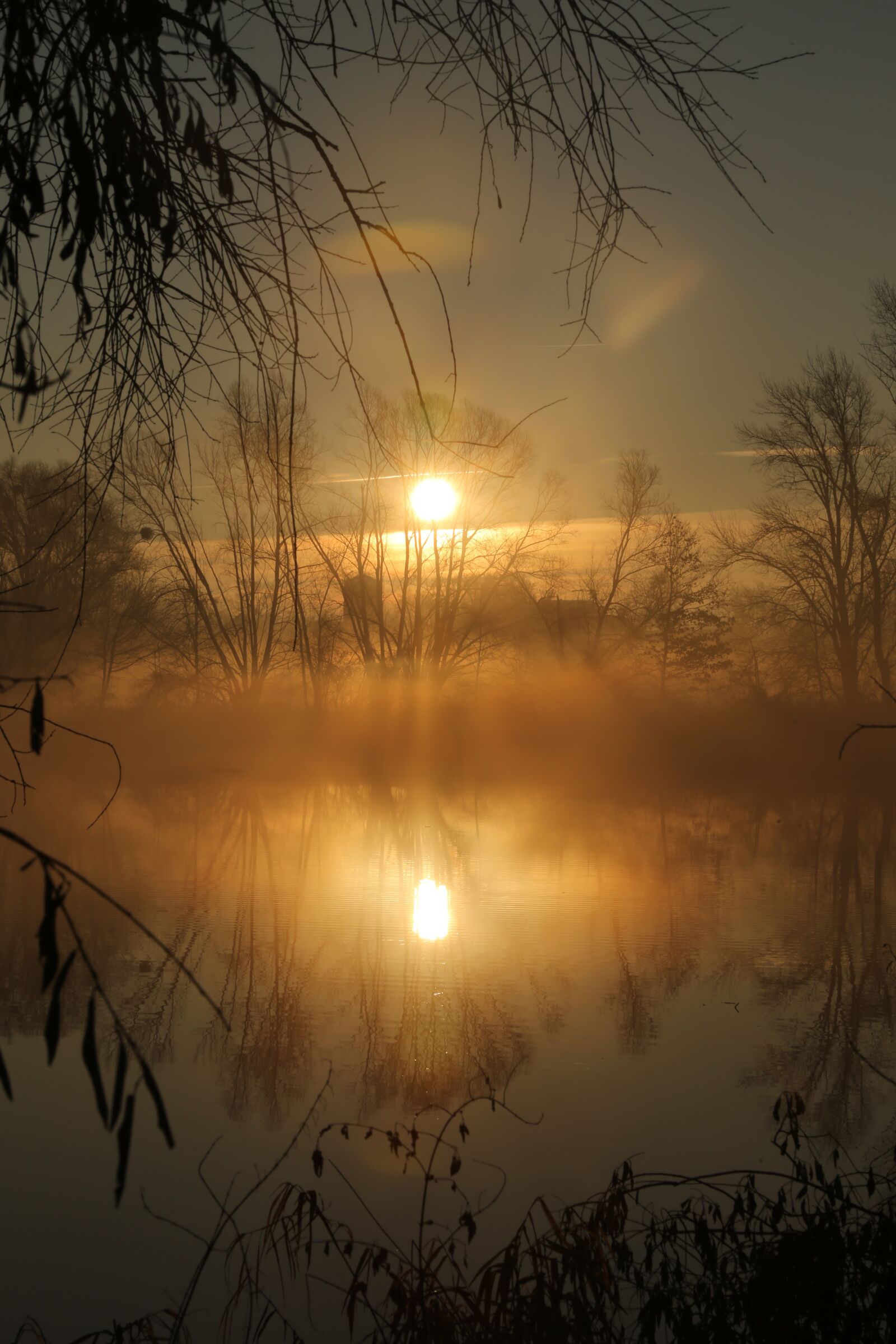 Canon EF 24-105mm F4L IS USM sample photo. Water, morning, mirroring photography