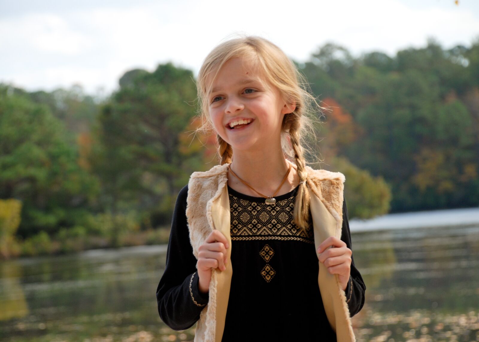 Nikon D80 sample photo. Happy, smile, girl photography