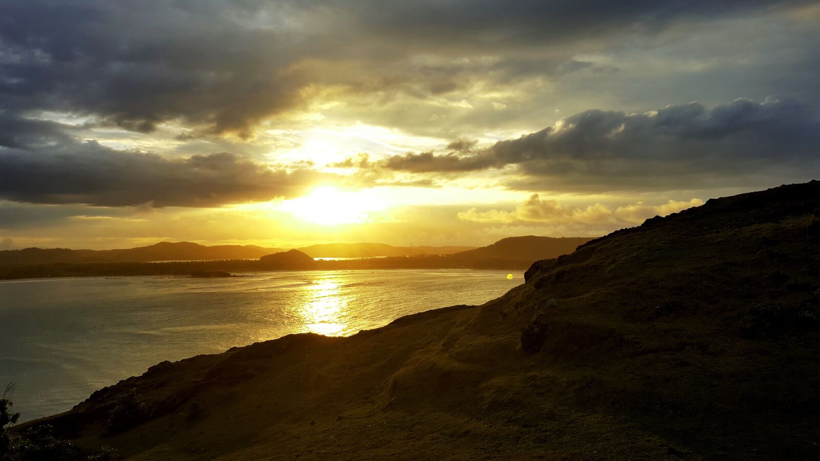 Samsung Galaxy S6 sample photo. Sunset, mountains, sea photography