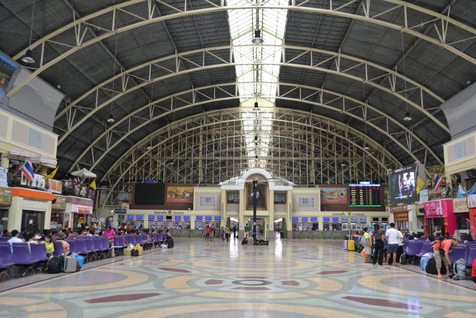 Nikon D5200 sample photo. Arched roof, train station photography