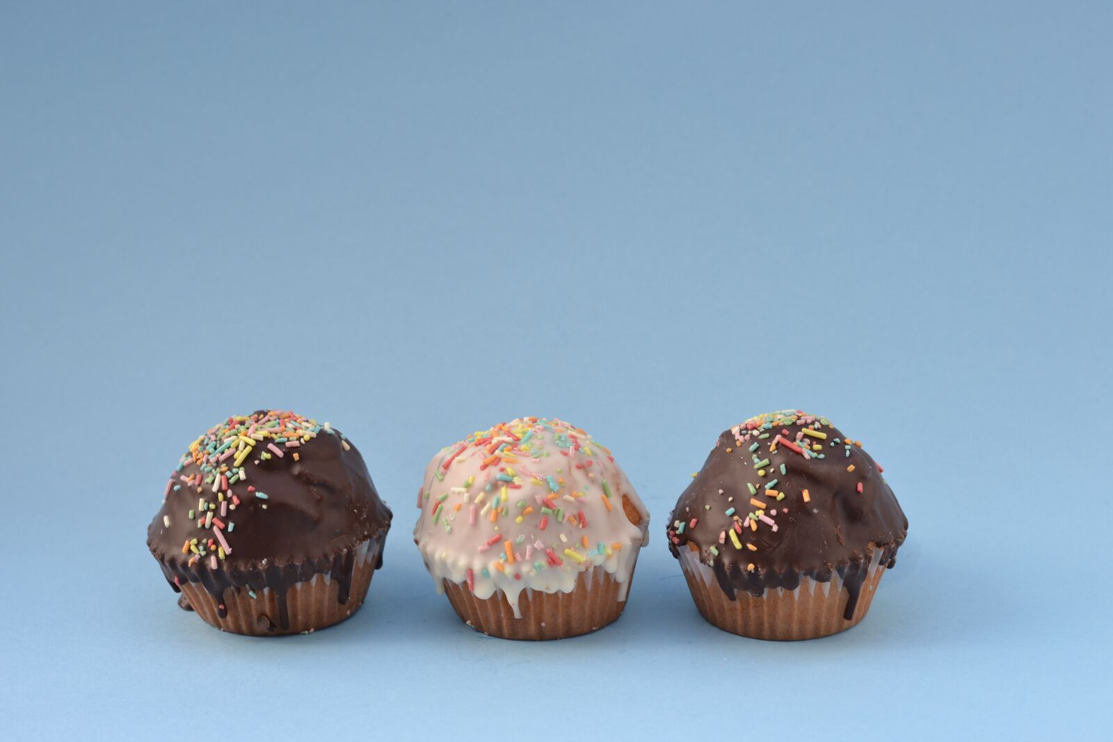 Nikon D3100 sample photo. Cupcakes, food, dessert photography