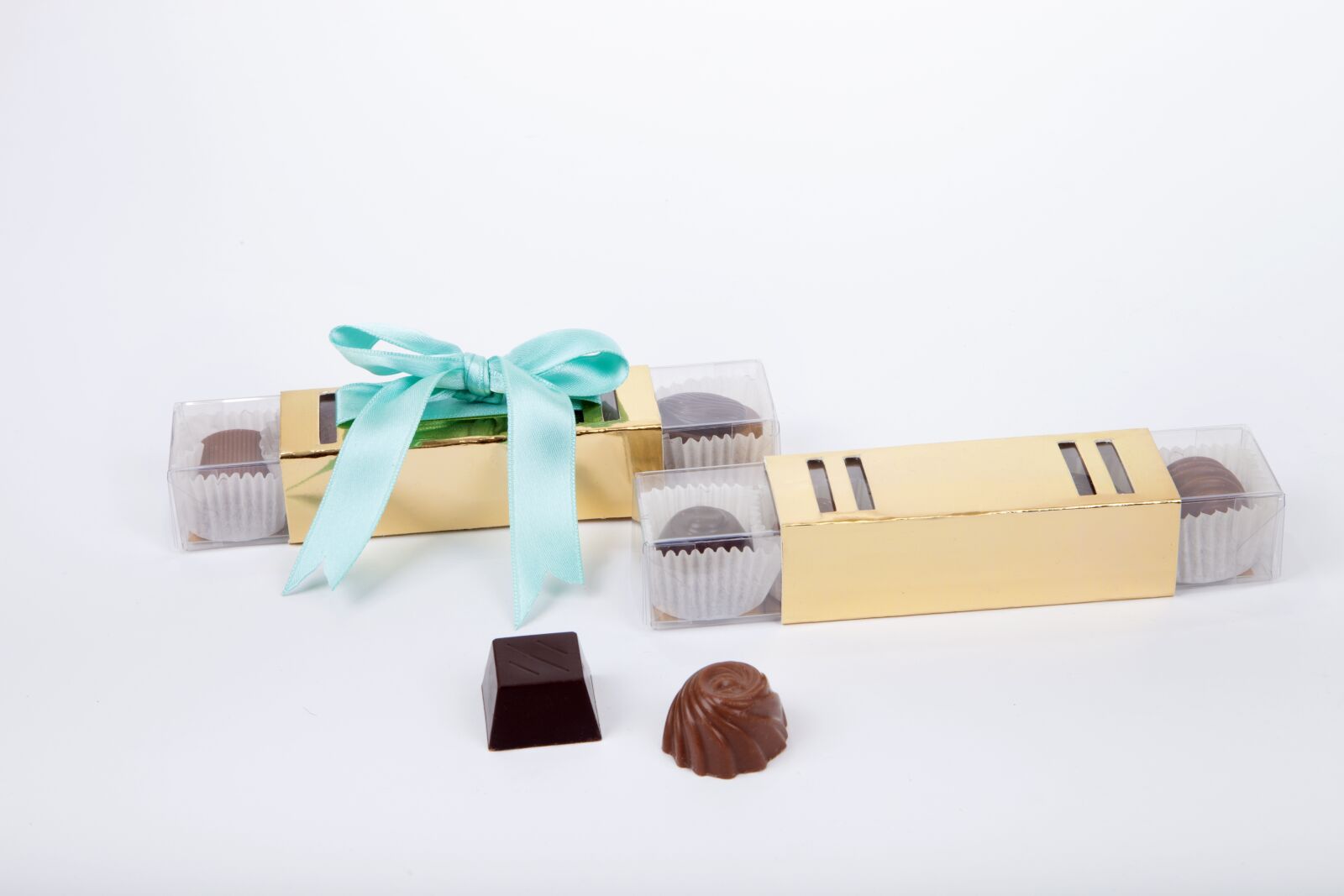 Canon EOS 5D Mark II sample photo. Confetti, chocolate, packaging photography