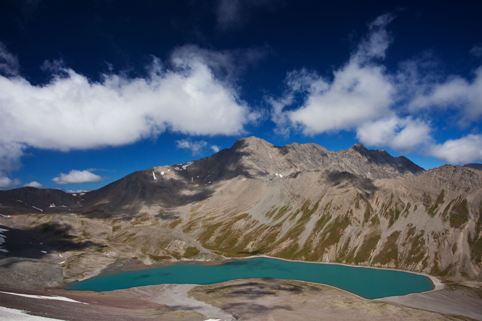 Canon EOS 5D Mark II sample photo. Mountains, hike, landscape photography