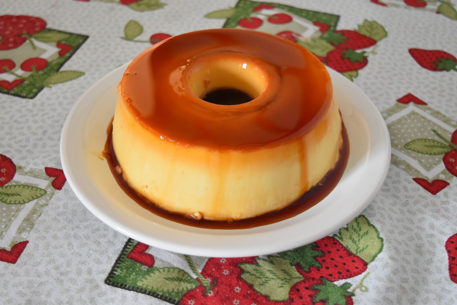 Nikon D5500 sample photo. Pudding, dessert, yellow photography