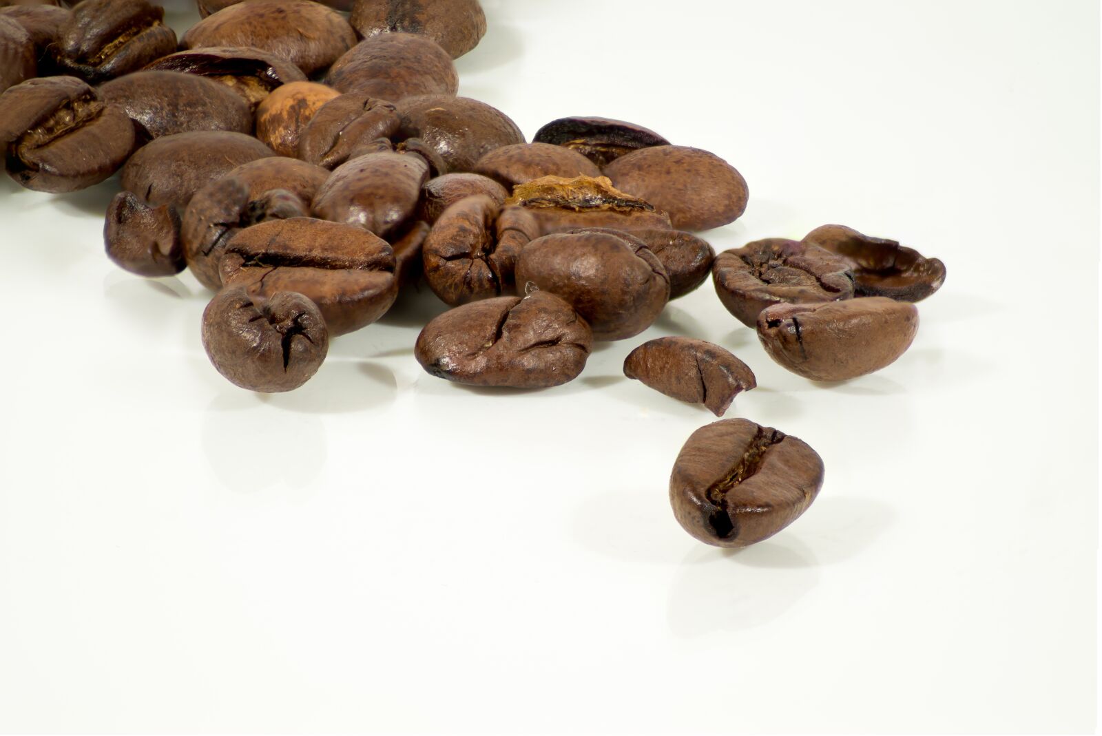 Sony SLT-A58 sample photo. Coffee, arabica beans, beans photography