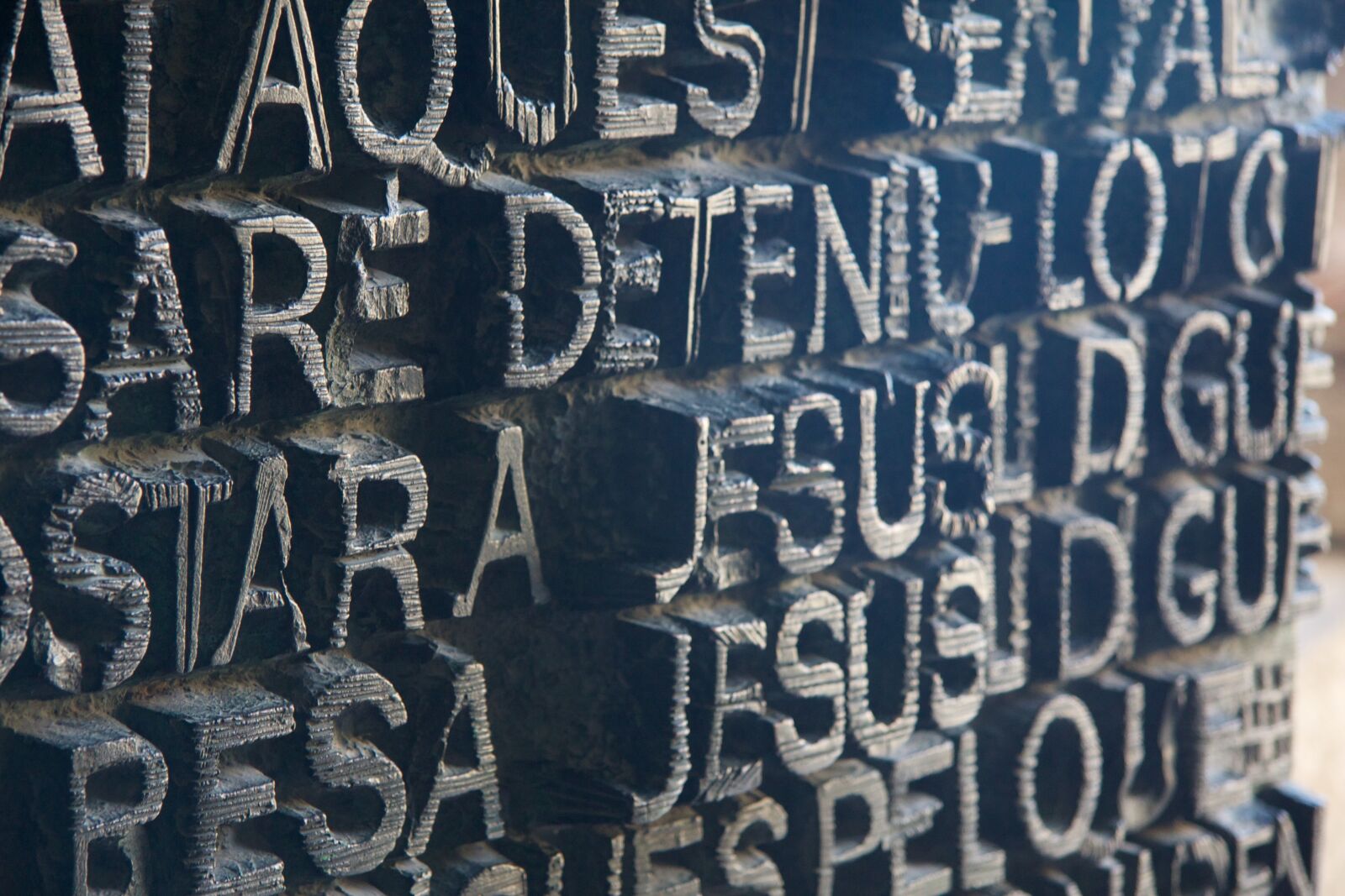 Canon EOS 40D sample photo. Jesus, church, barcelona photography