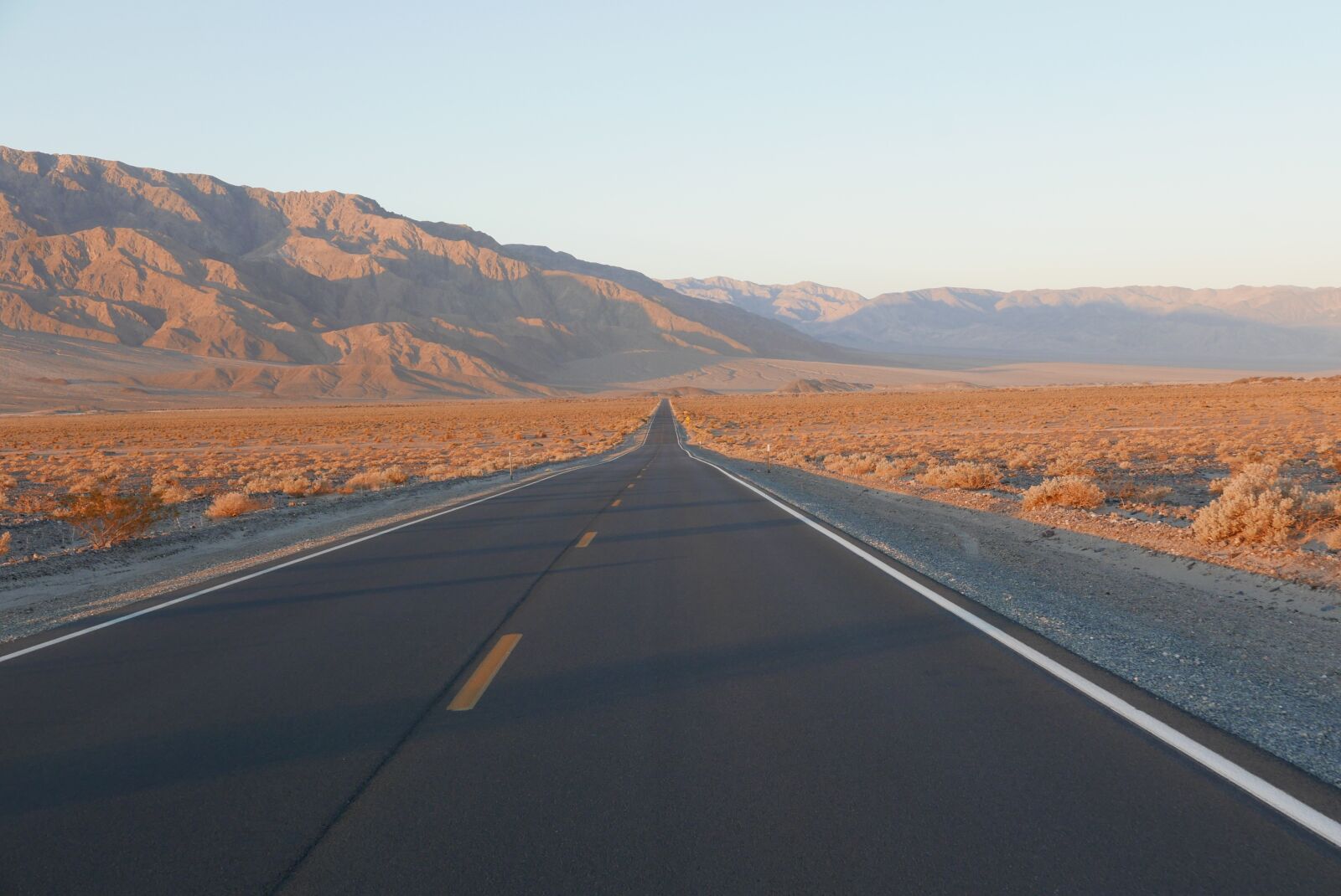 Panasonic Lumix DMC-LX100 sample photo. Road, usa, highway photography