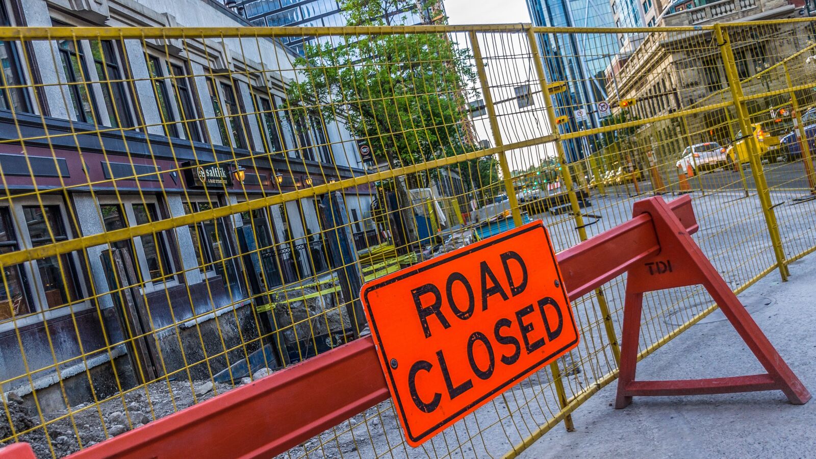 Sony SLT-A77 sample photo. Road construction, site, barrier photography