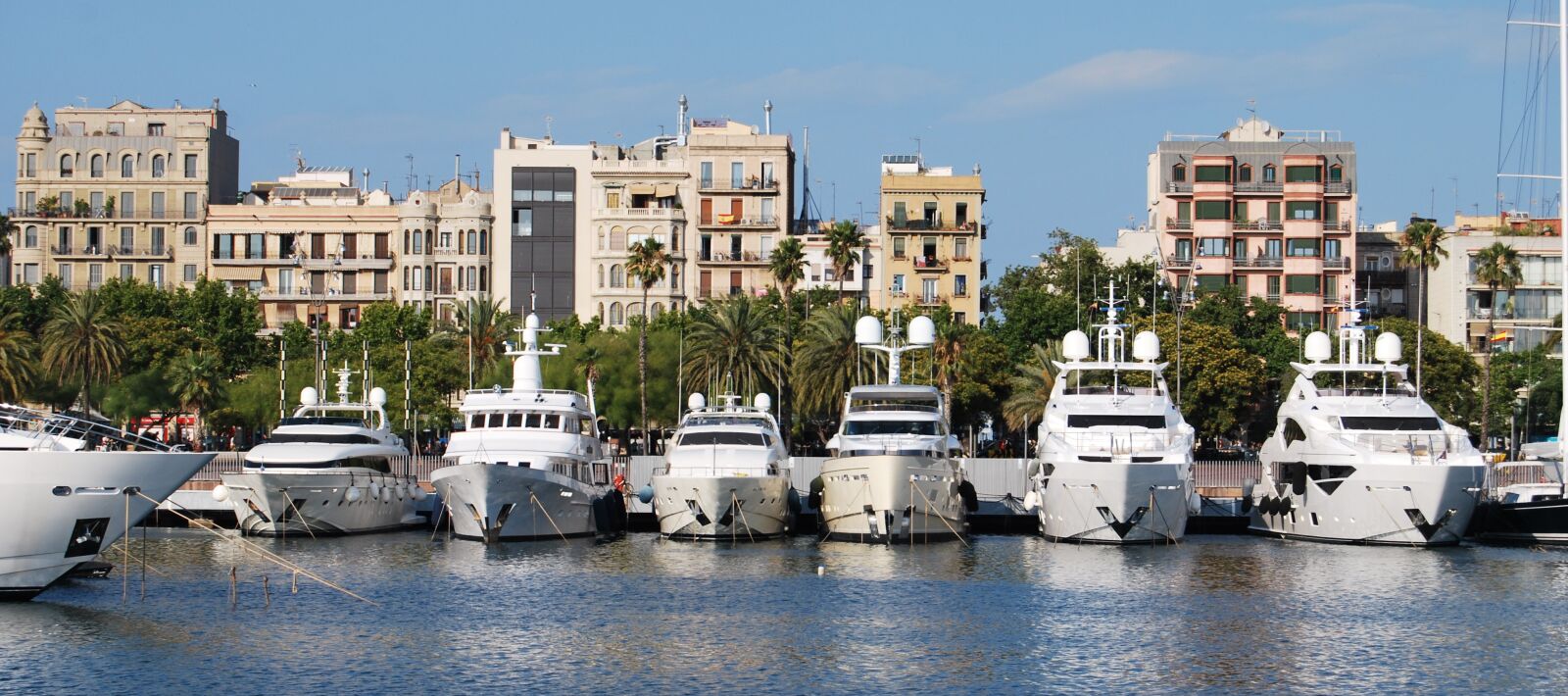 Nikon D60 sample photo. Yacht, barcelona, skyline photography