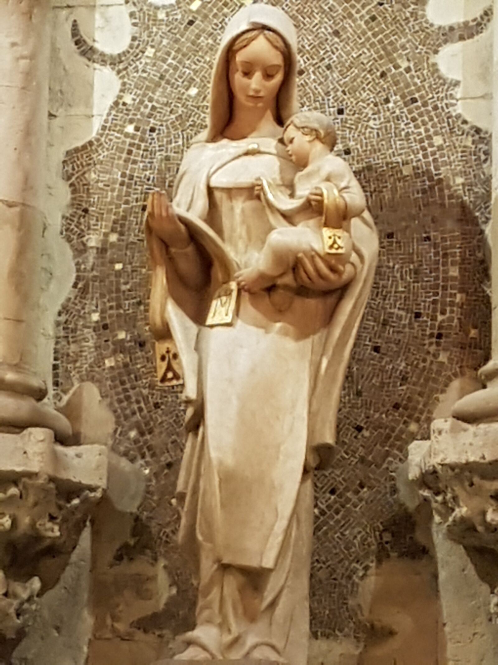 Samsung Galaxy S7 sample photo. Barcelona, church, virgin mary photography