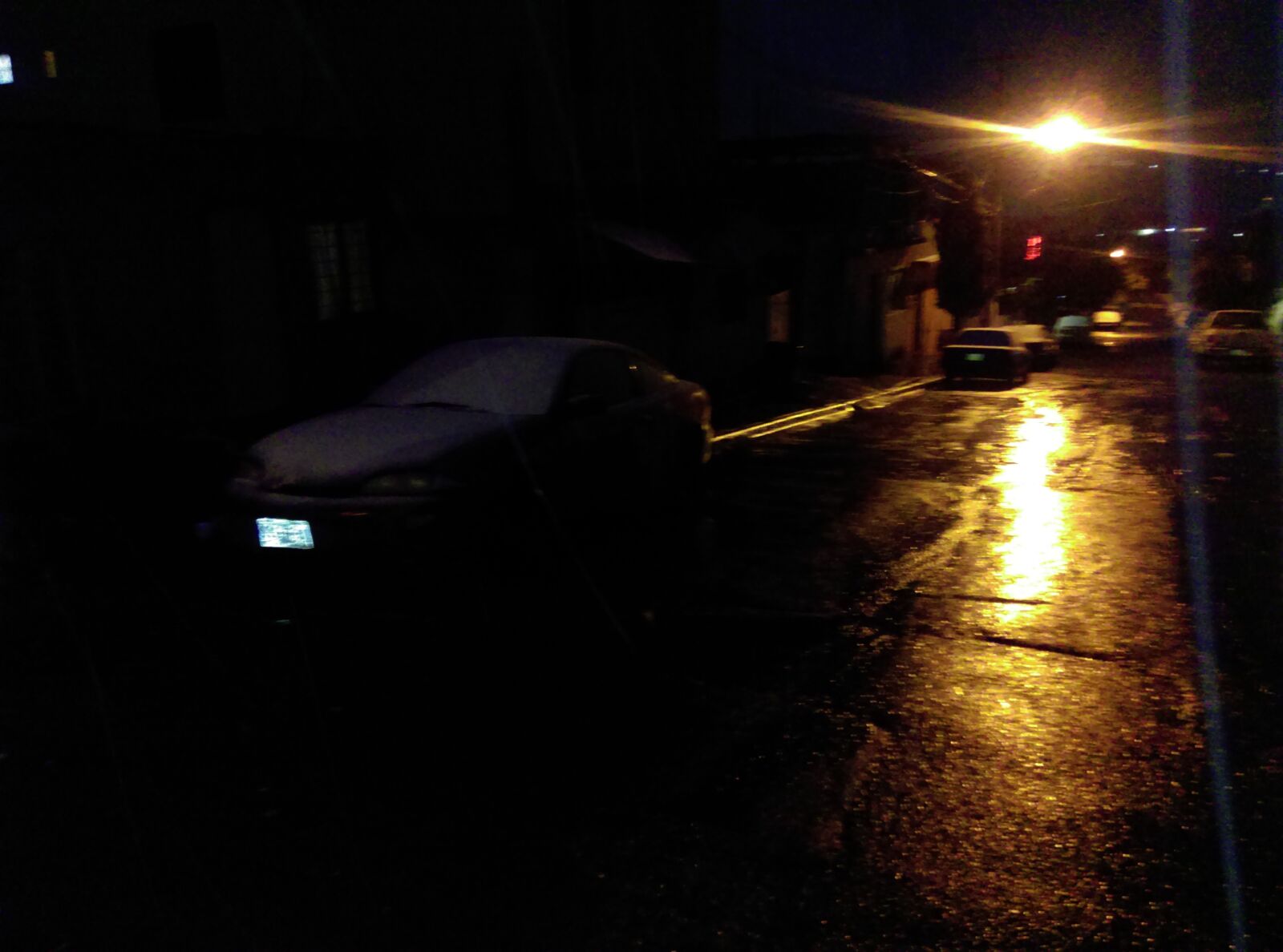 HTC DESIRE 650 sample photo. Rain, night, dark photography