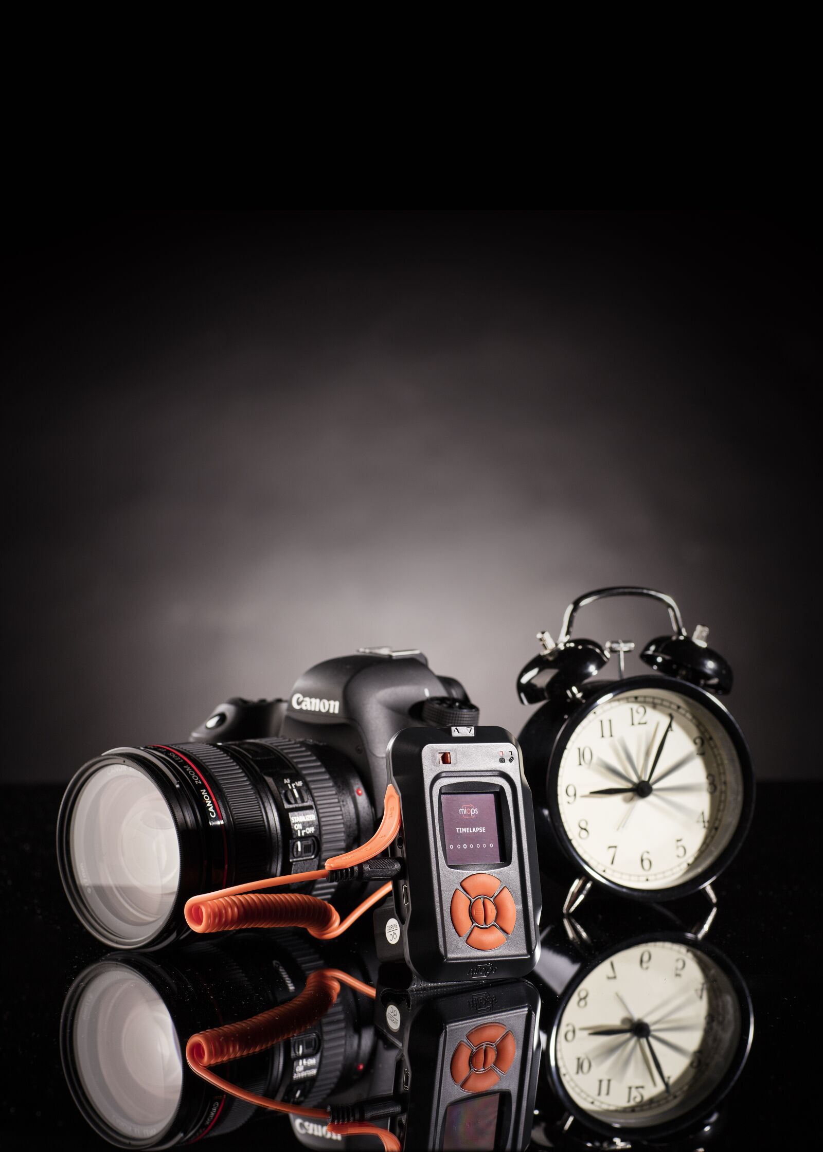 Canon EOS 5DS + Canon EF 85mm F1.2L II USM sample photo. Camera, photography, camera trigger photography
