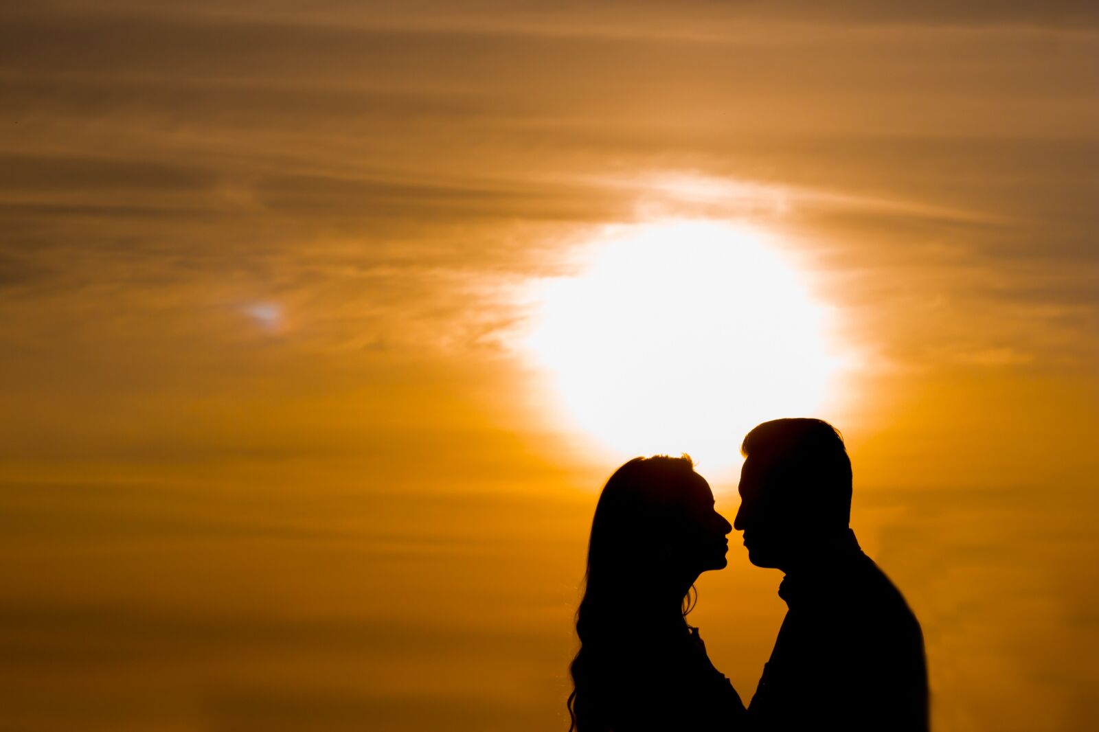 Canon EOS 600D (Rebel EOS T3i / EOS Kiss X5) + Canon EF 50mm F1.8 II sample photo. Love, boyfriends, heart photography