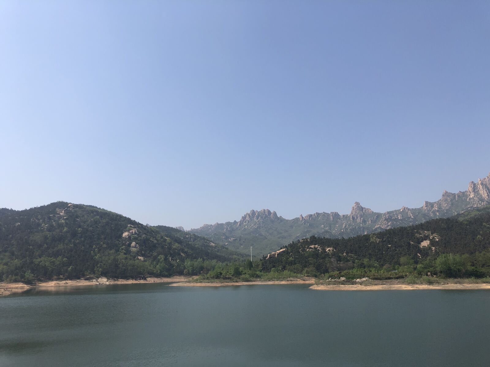iPhone X back dual camera 4mm f/1.8 sample photo. Mountains, rivers, beautiful views photography