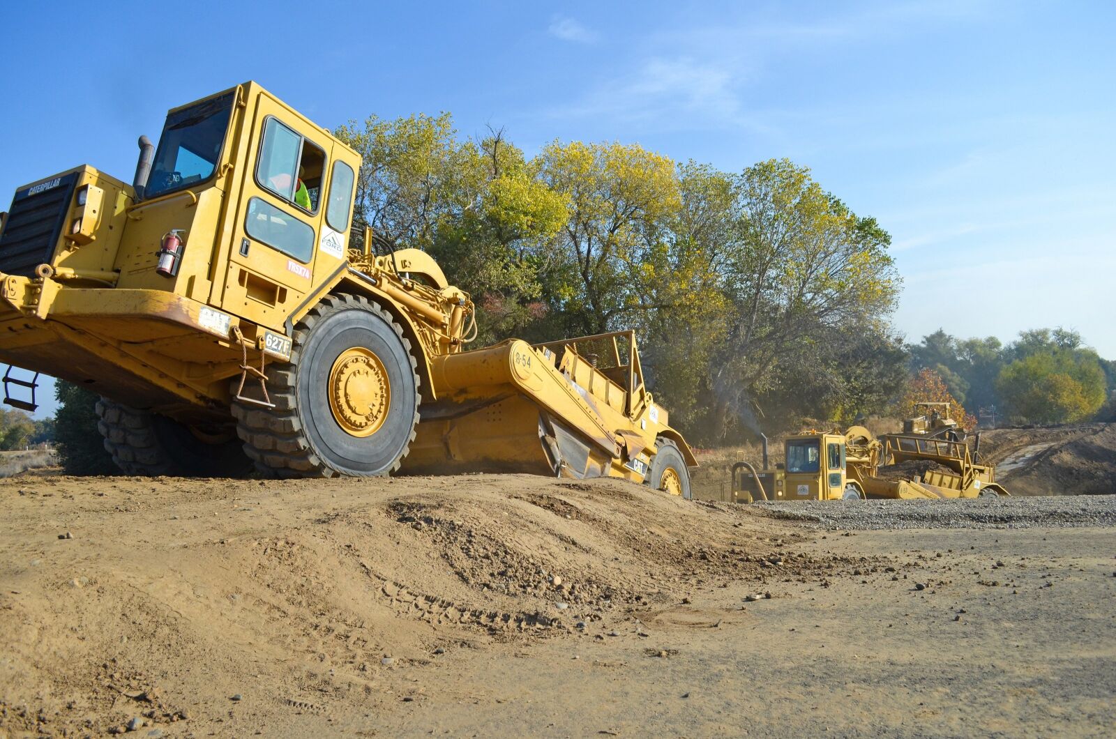 Nikon D5100 sample photo. Heavy equipment, earth movers photography