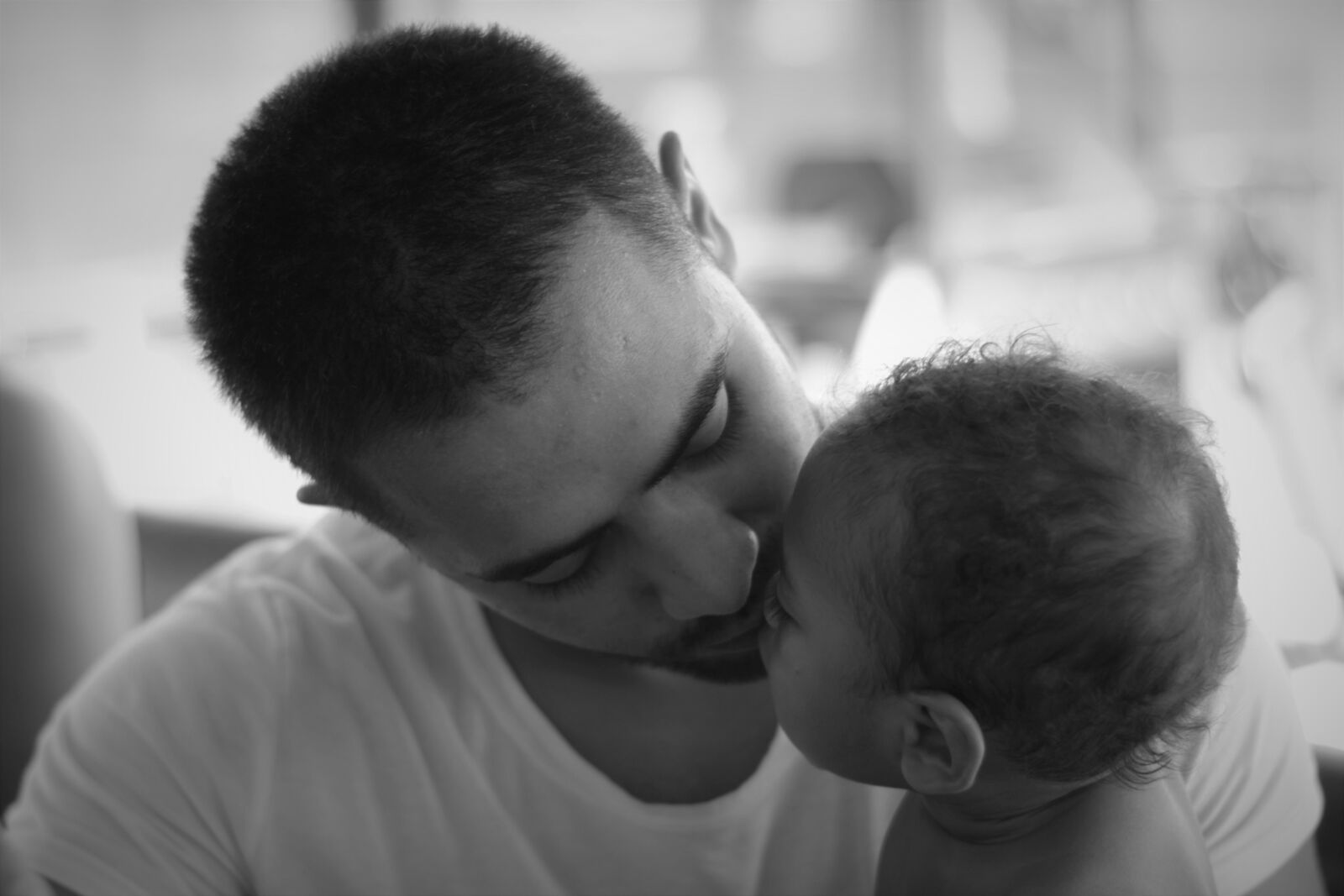 Canon EOS 1300D (EOS Rebel T6 / EOS Kiss X80) sample photo. Father and son, father's photography