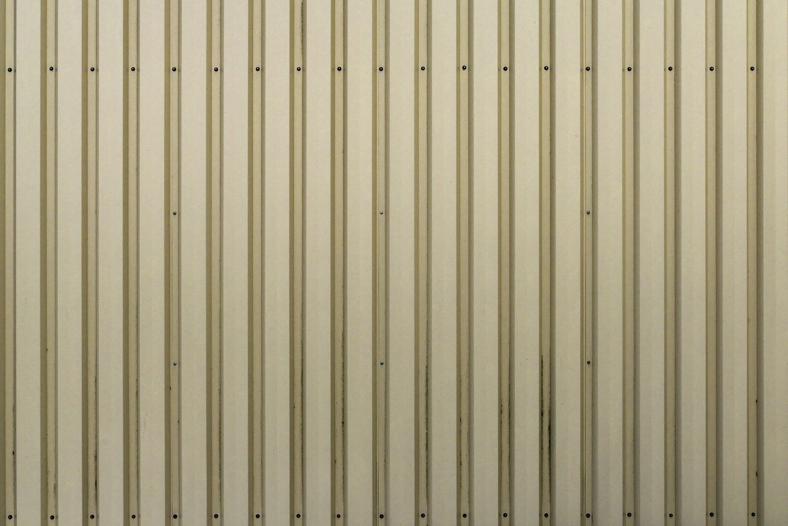 Panasonic Lumix DMC-FZ1000 sample photo. Facade, profile sheet, sine-wave photography