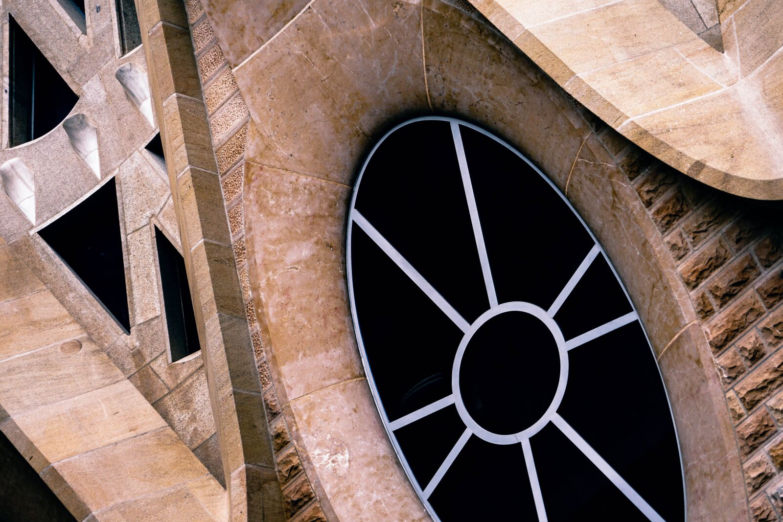 Sony a7 II + Sony FE 24-240mm F3.5-6.3 OSS sample photo. Architecture, art, artistic photography