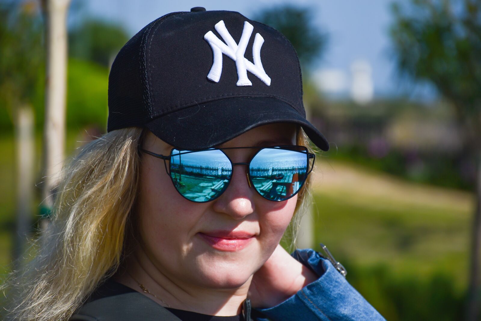 Nikon D5600 sample photo. Women, girl, young photography