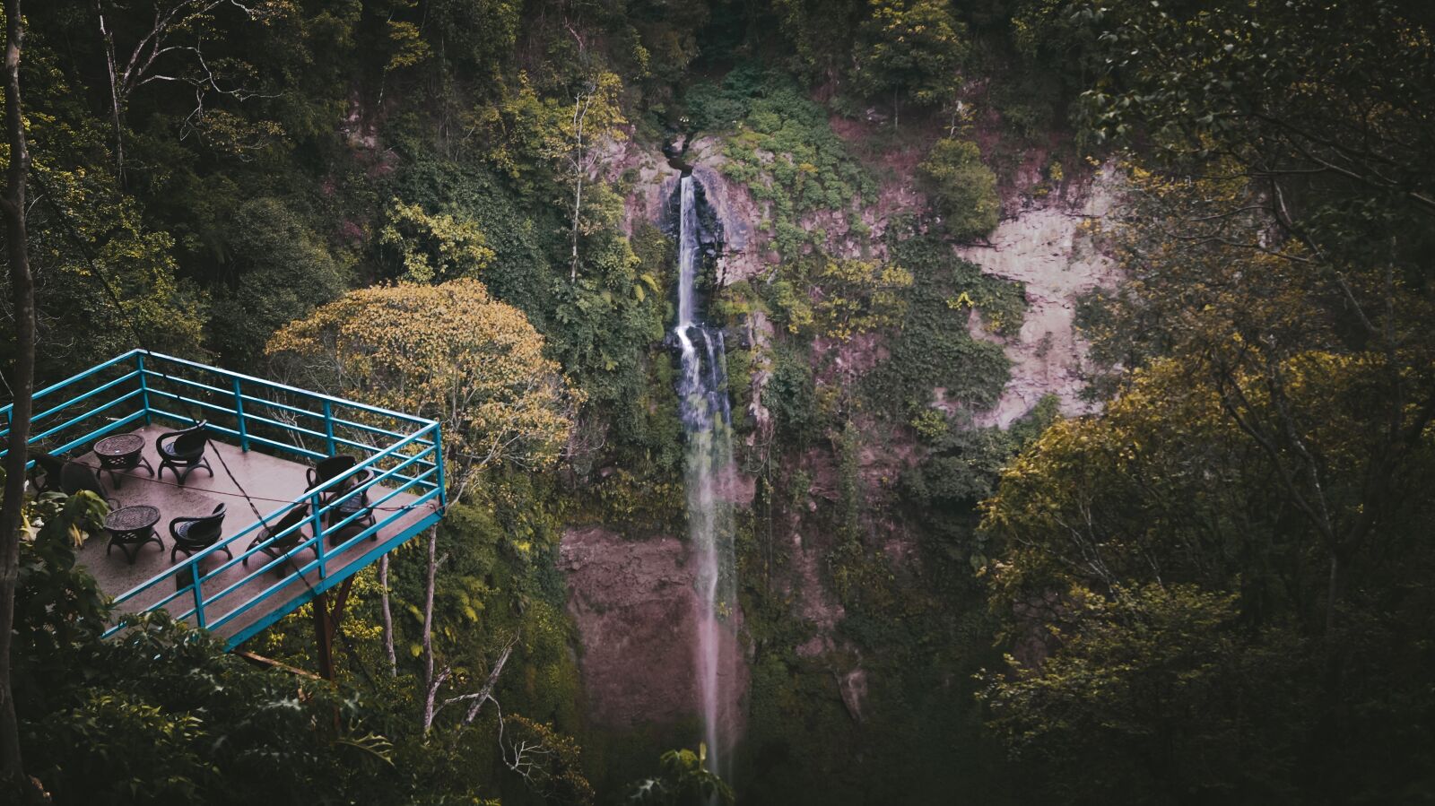 Sony DT 18-55mm F3.5-5.6 SAM II sample photo. Pelangi water fall, located photography