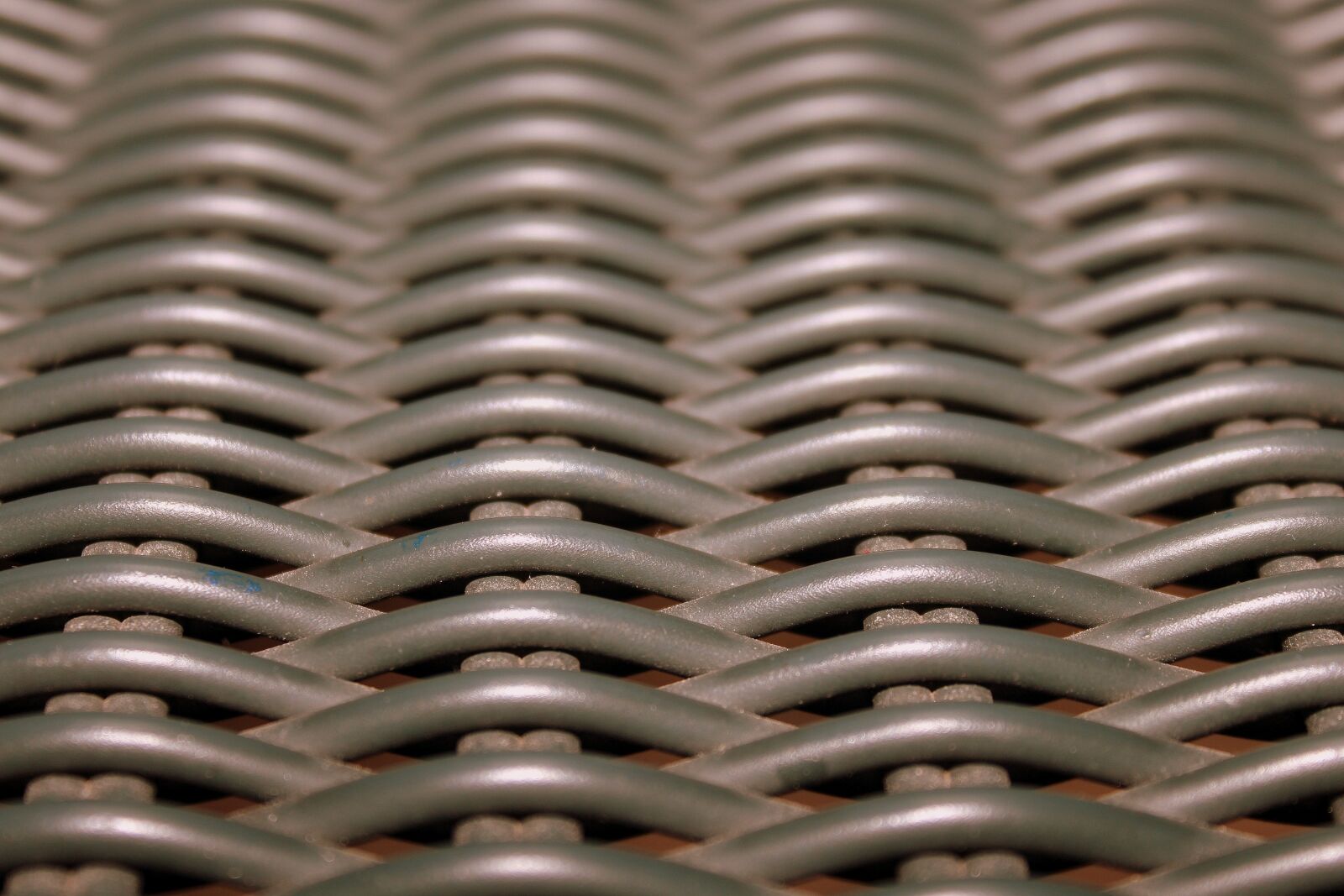 Canon EOS 1200D (EOS Rebel T5 / EOS Kiss X70 / EOS Hi) sample photo. The industry, braid, weave photography