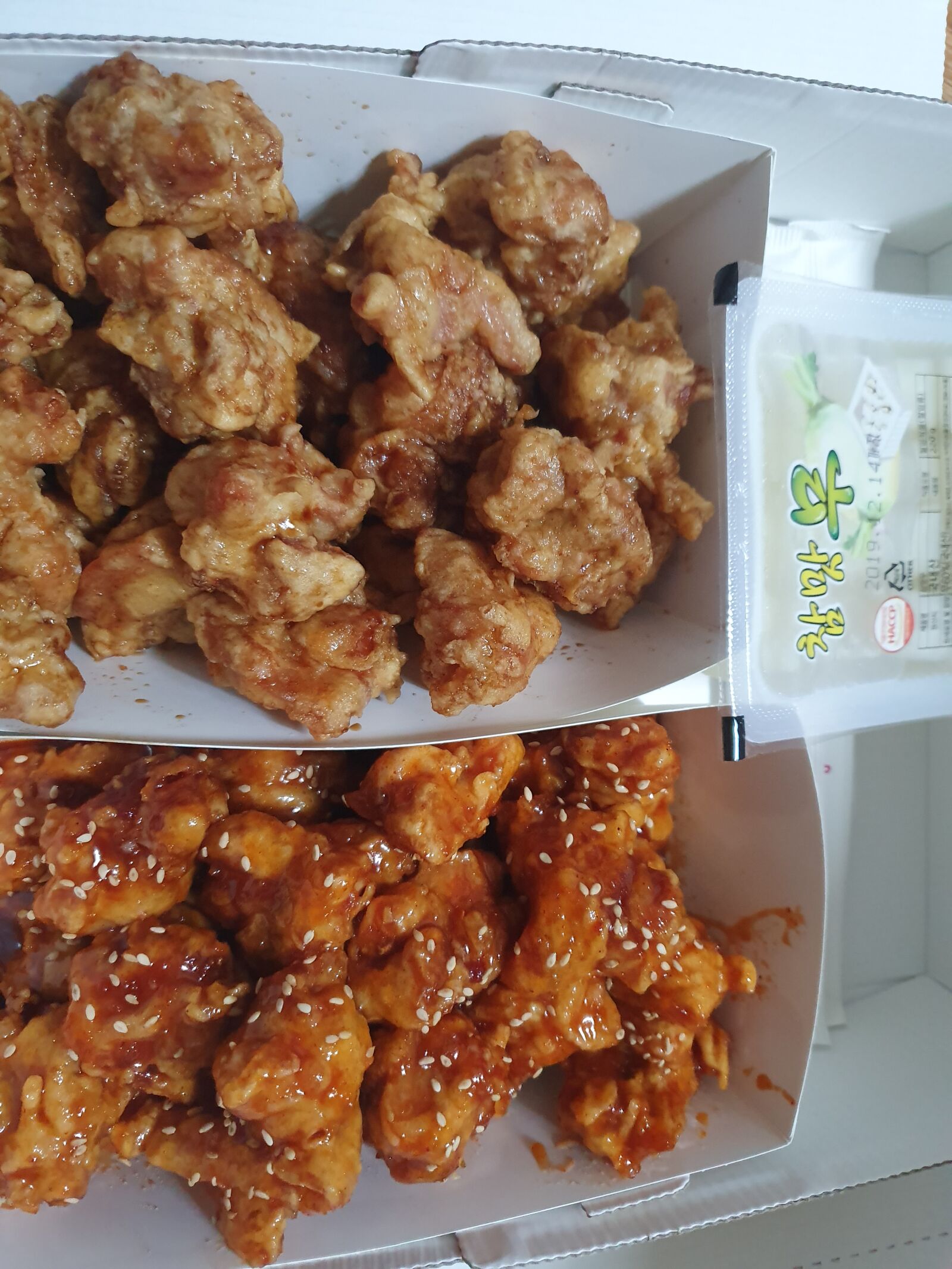 Samsung Galaxy S10 sample photo. Chicken, in korea, delicious photography