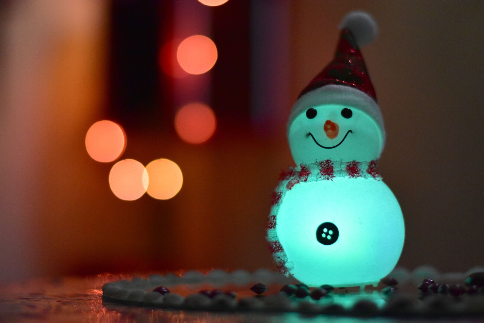 Nikon D3500 sample photo. Candid, snowman, lights photography