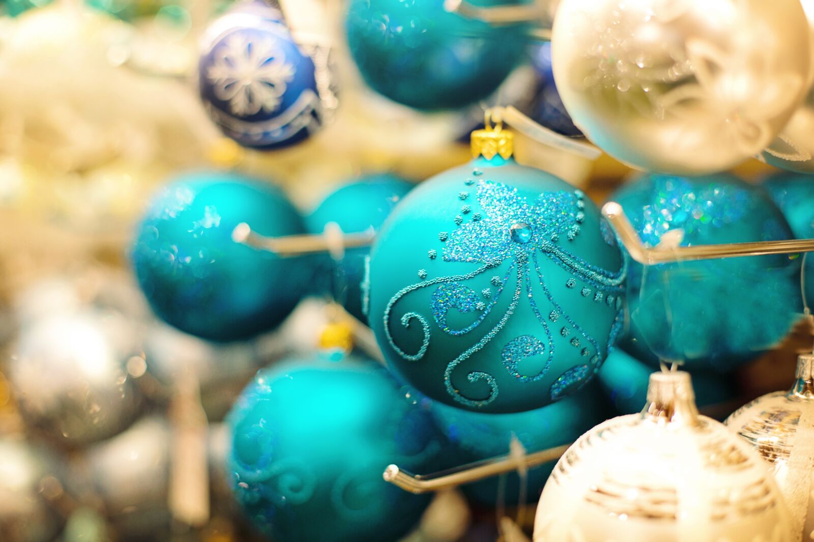 Canon EF 50mm F1.4 USM sample photo. Christmas ornaments, ornaments, blue photography