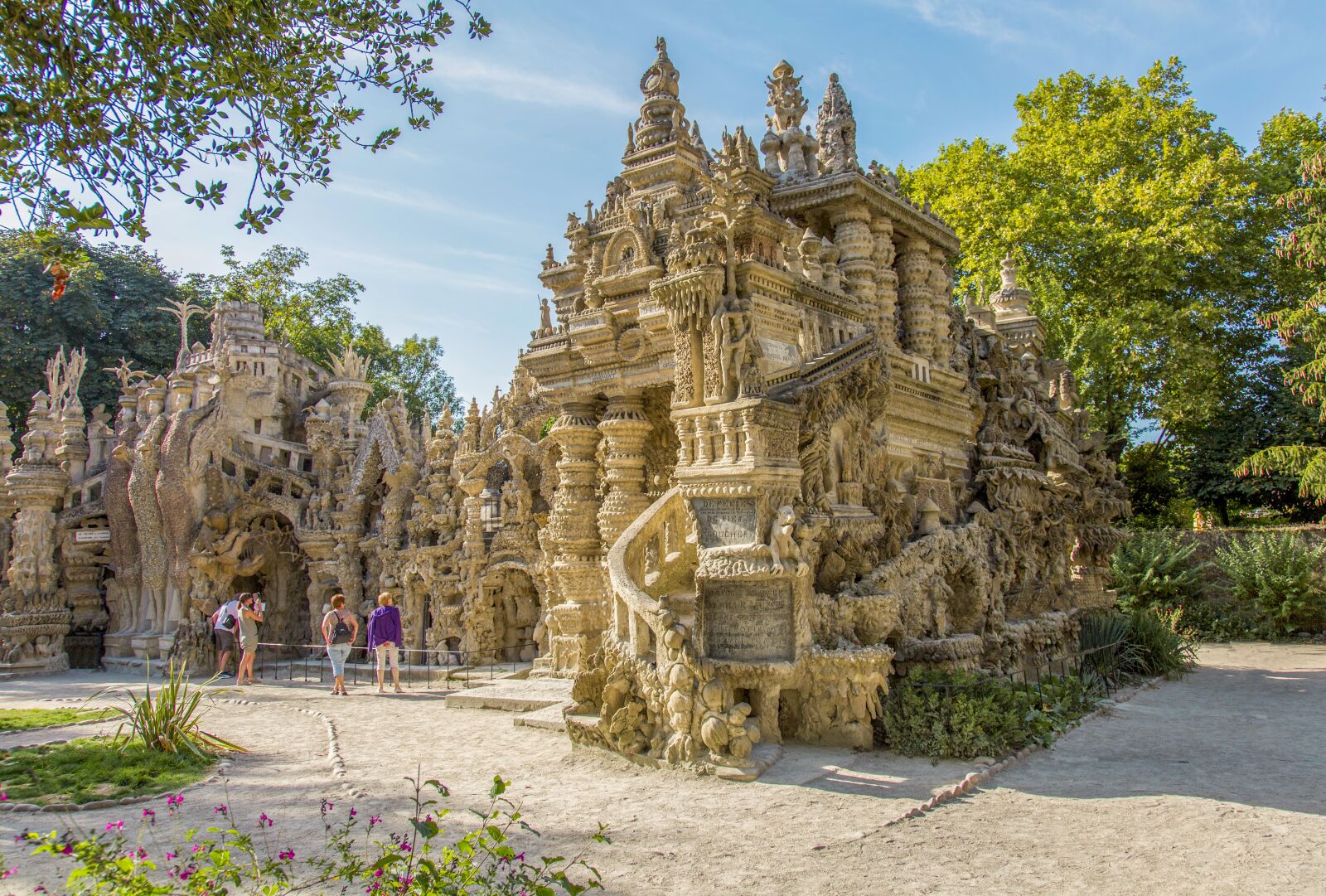 Canon EOS 5D Mark III sample photo. Palais ideal, facteur cheval photography